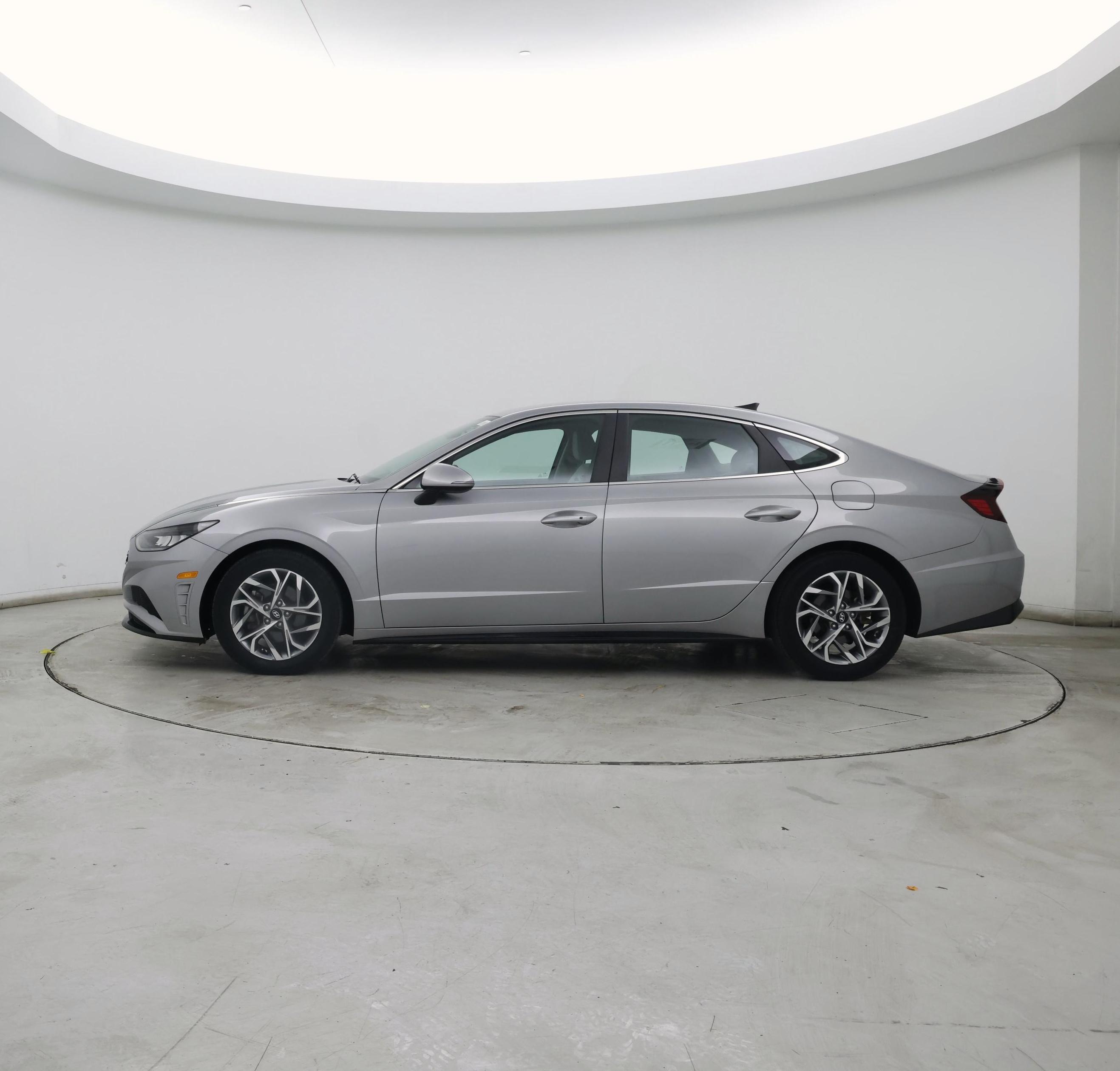 Thumbnail: 2023 Hyundai Sonata - 3