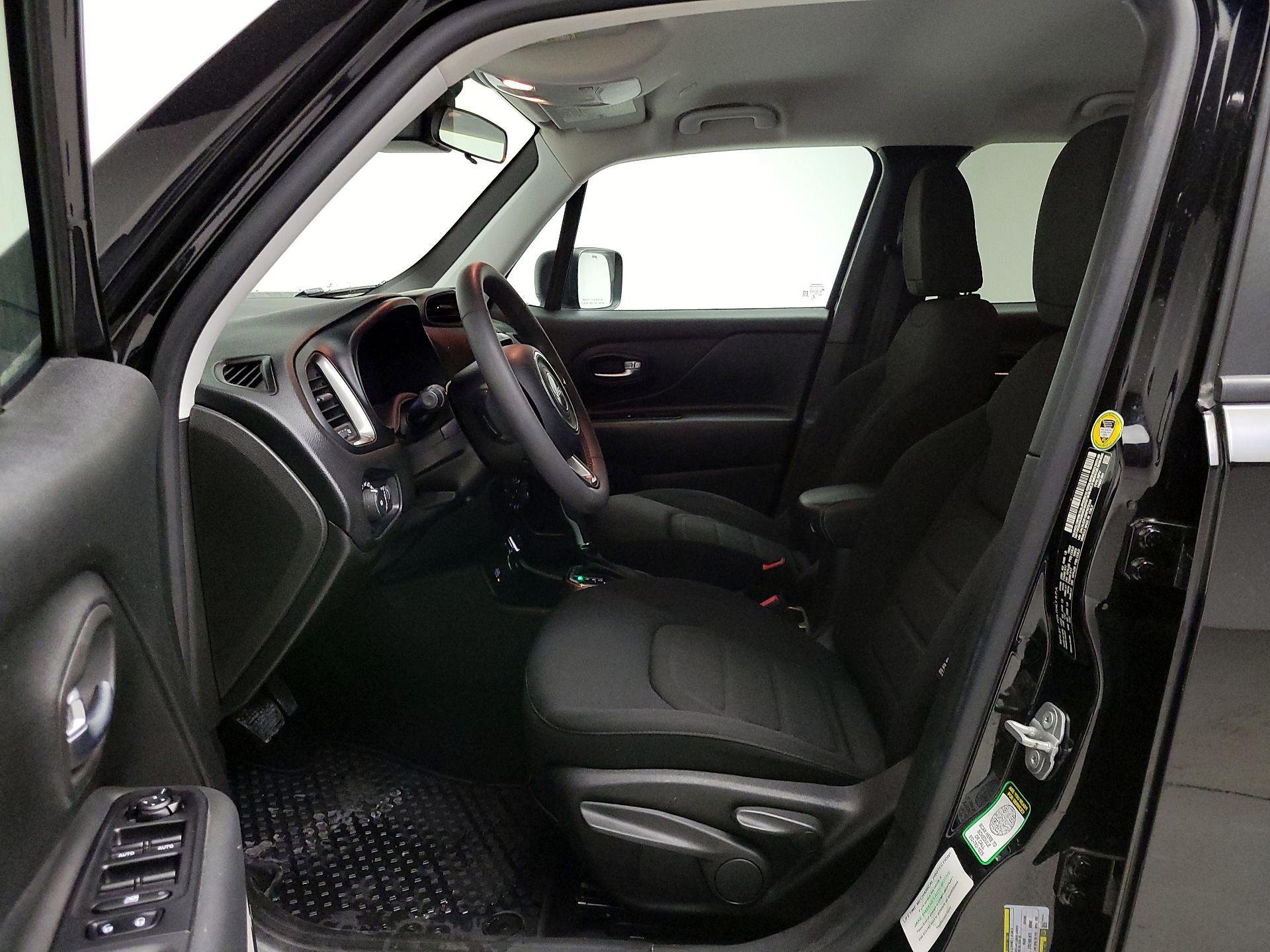 Thumbnail: 2022 Jeep Renegade - 11