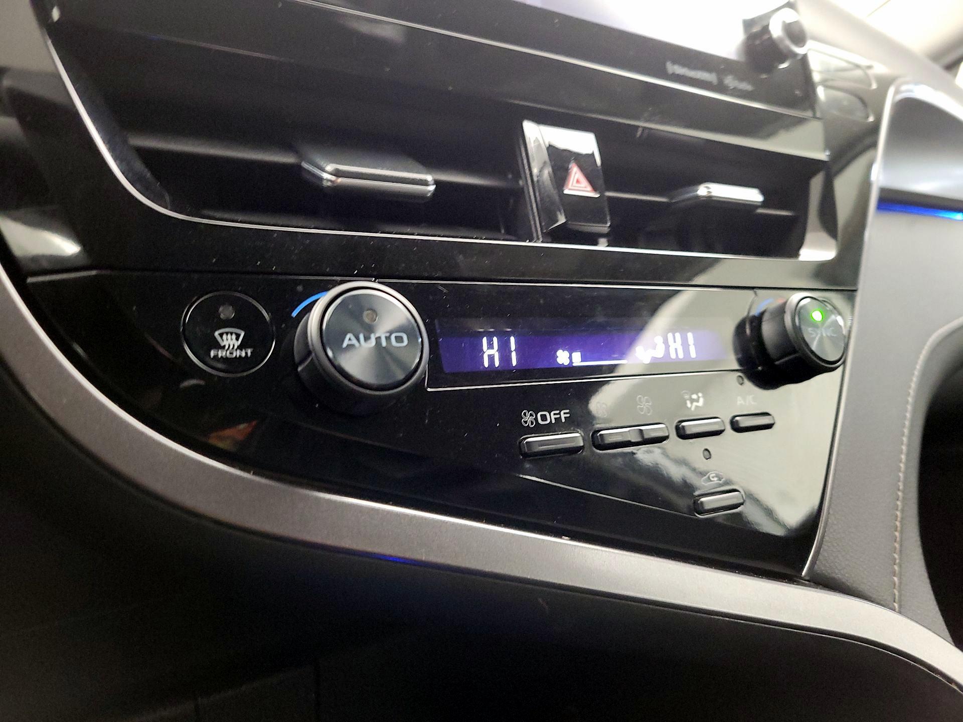 Thumbnail: 2023 Toyota Camry - 16