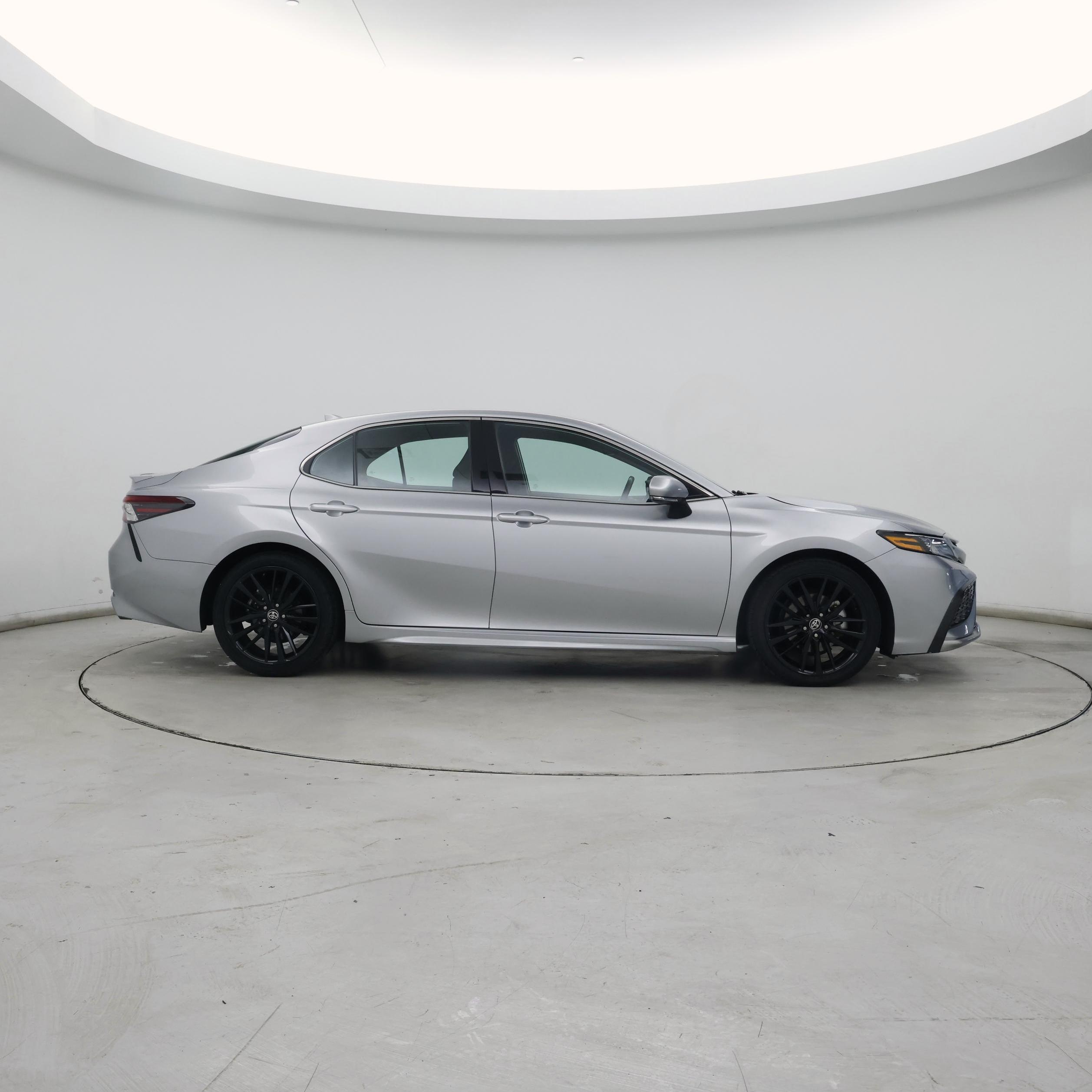 Thumbnail: 2023 Toyota Camry - 7