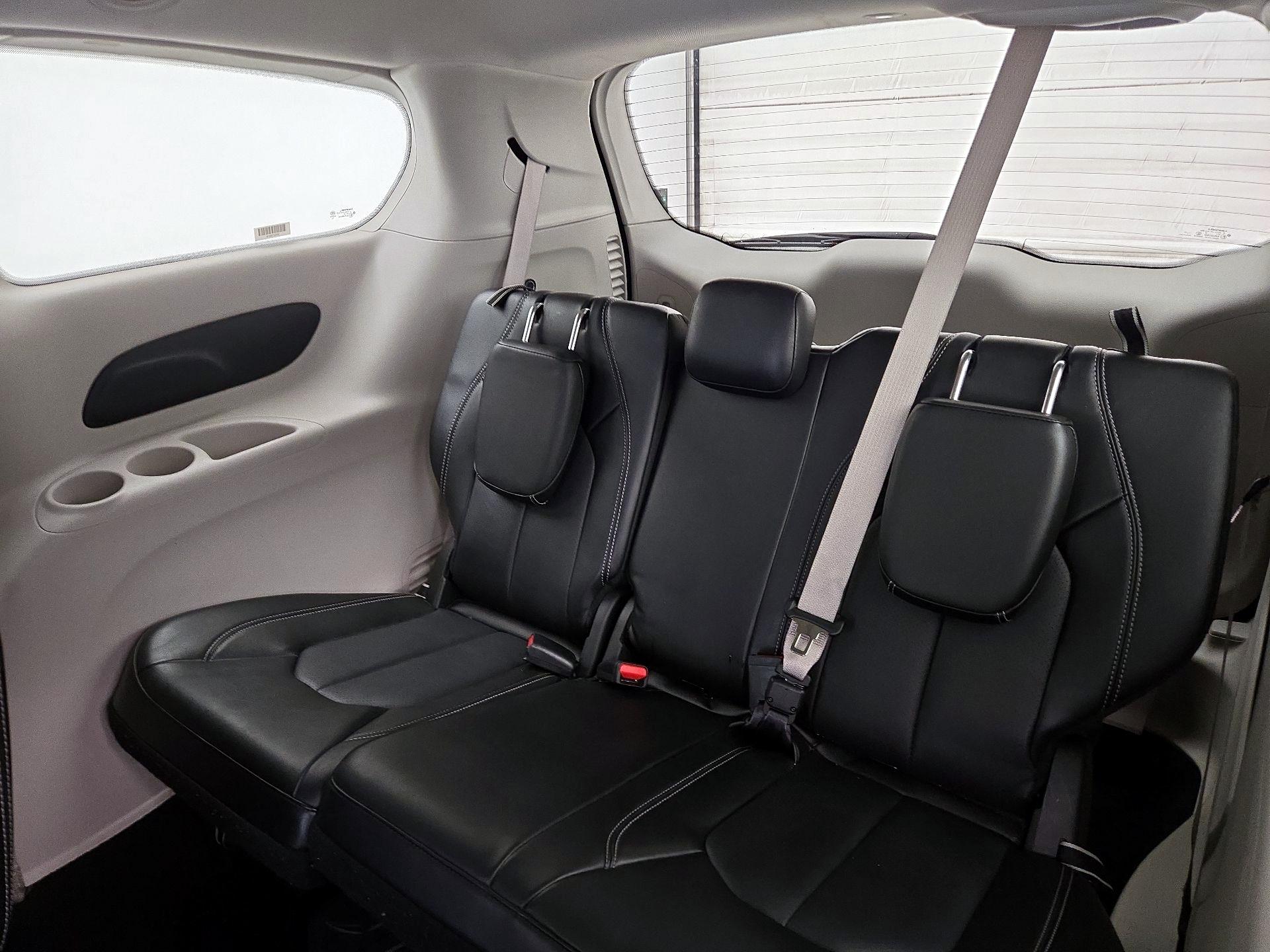 Thumbnail: 2024 Chrysler Pacifica - 20