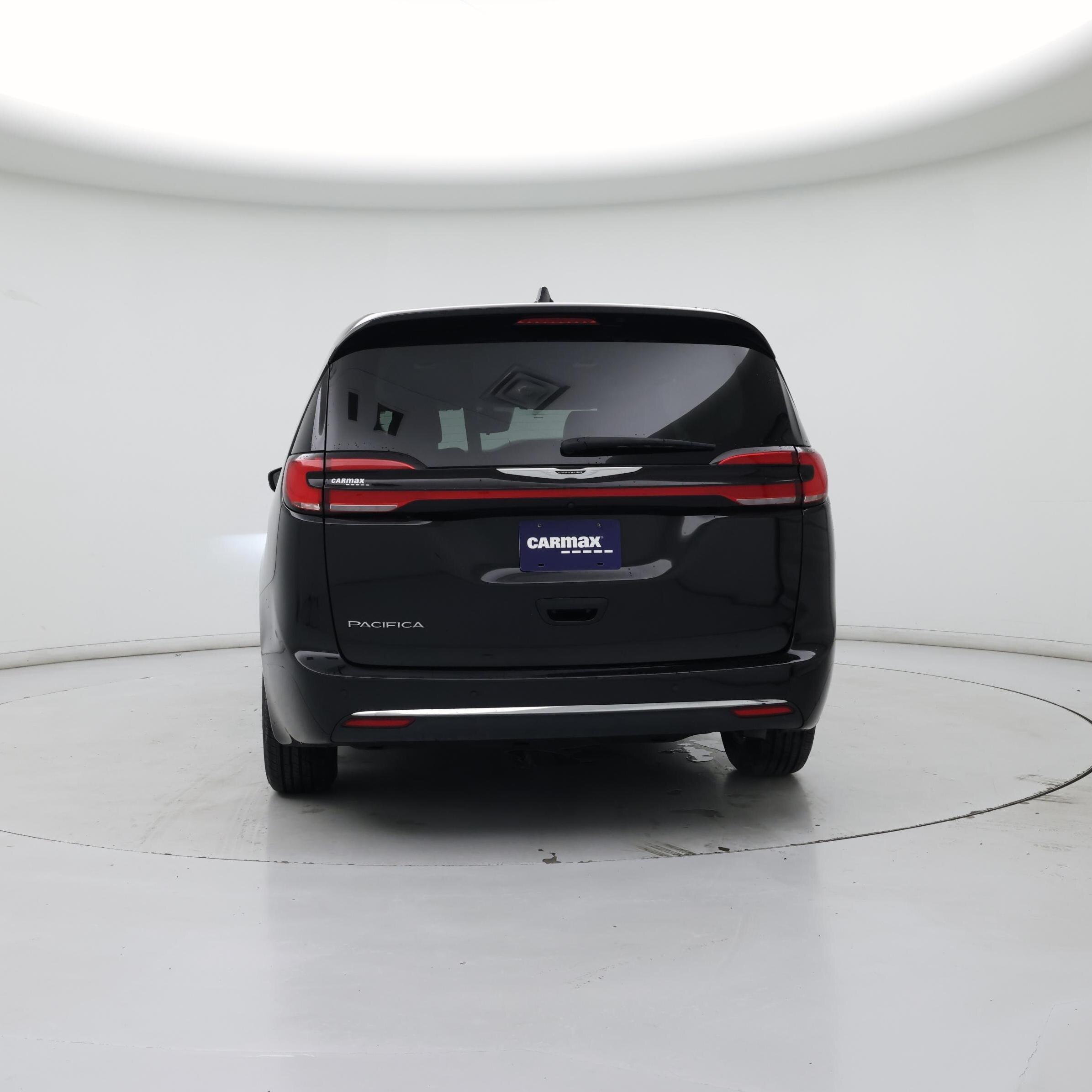 Thumbnail: 2024 Chrysler Pacifica - 6