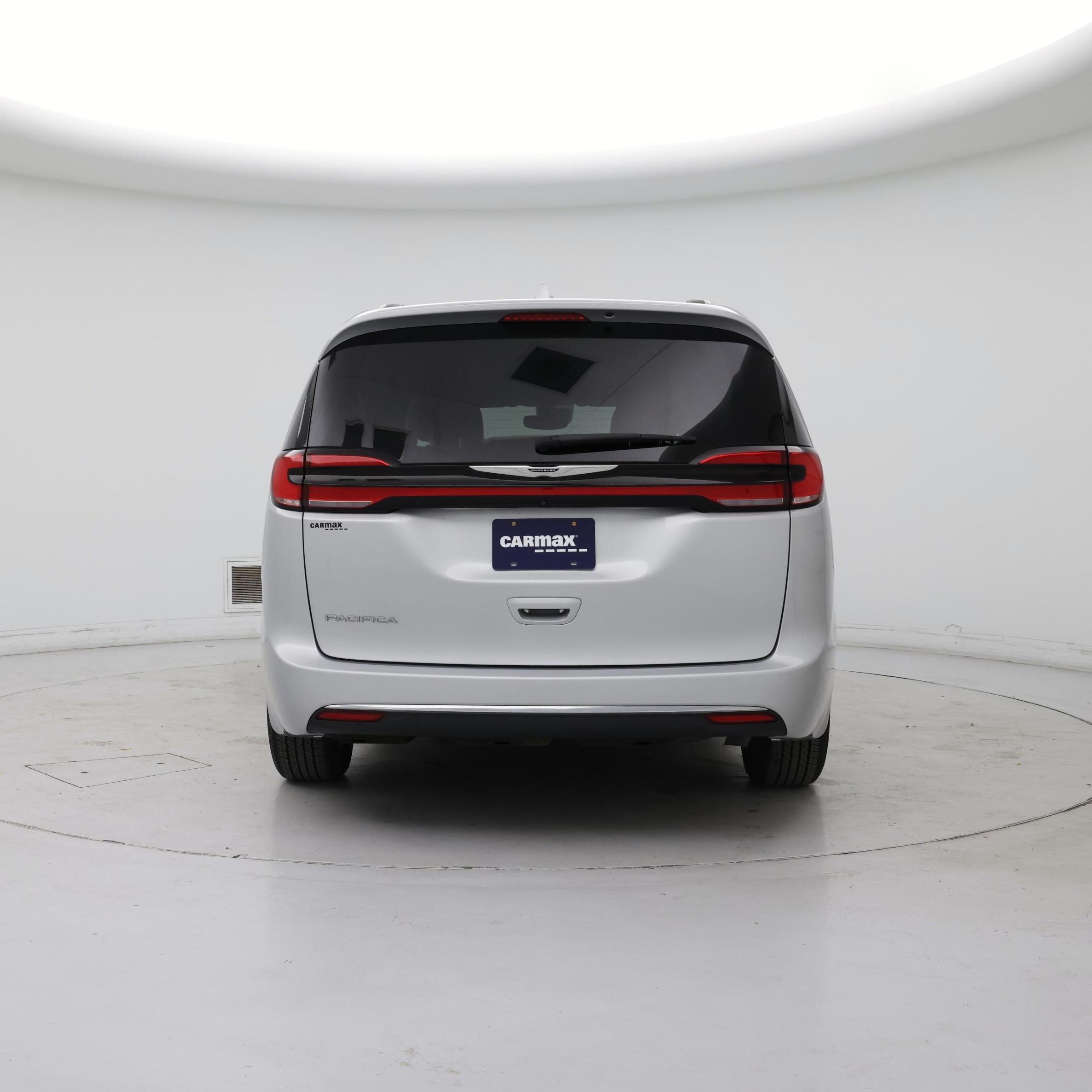 Thumbnail: 2022 Chrysler Pacifica - 6