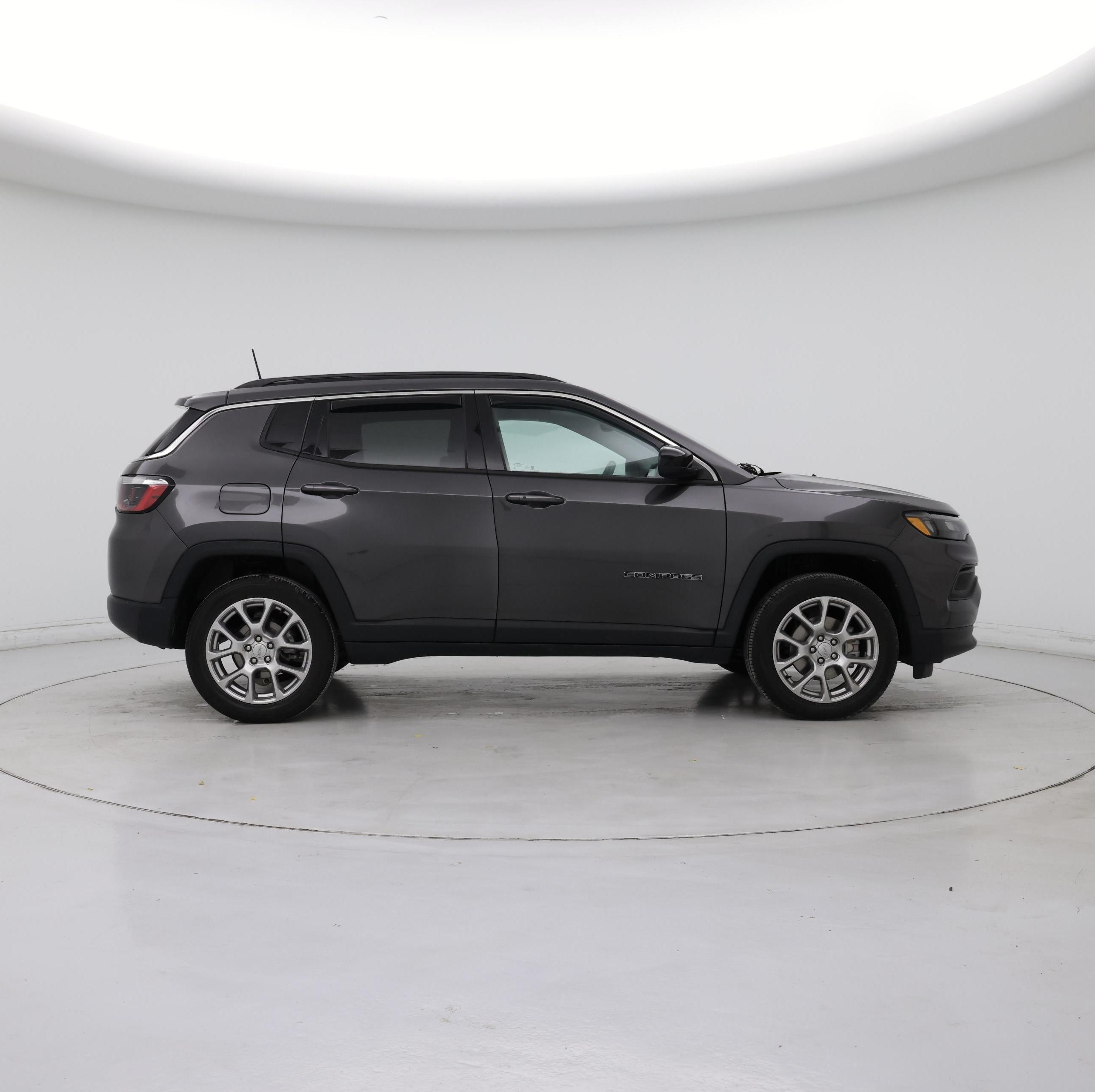 Thumbnail: 2022 Jeep Compass - 7
