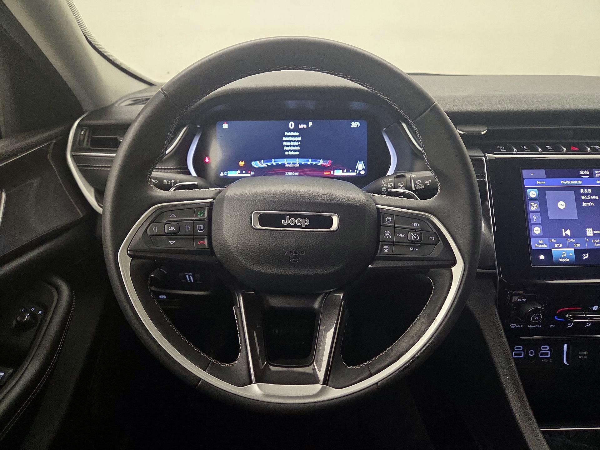 Thumbnail: 2023 Jeep Grand Cherokee - 10