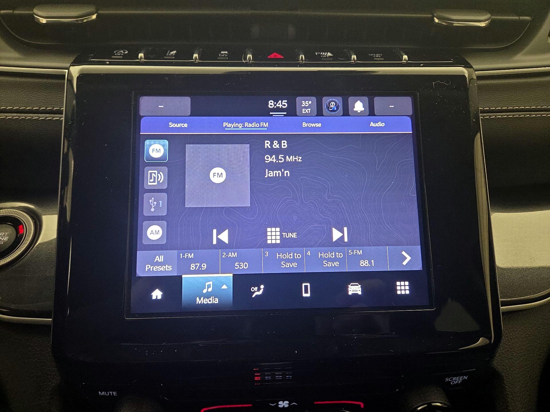 Thumbnail: 2023 Jeep Grand Cherokee - 15