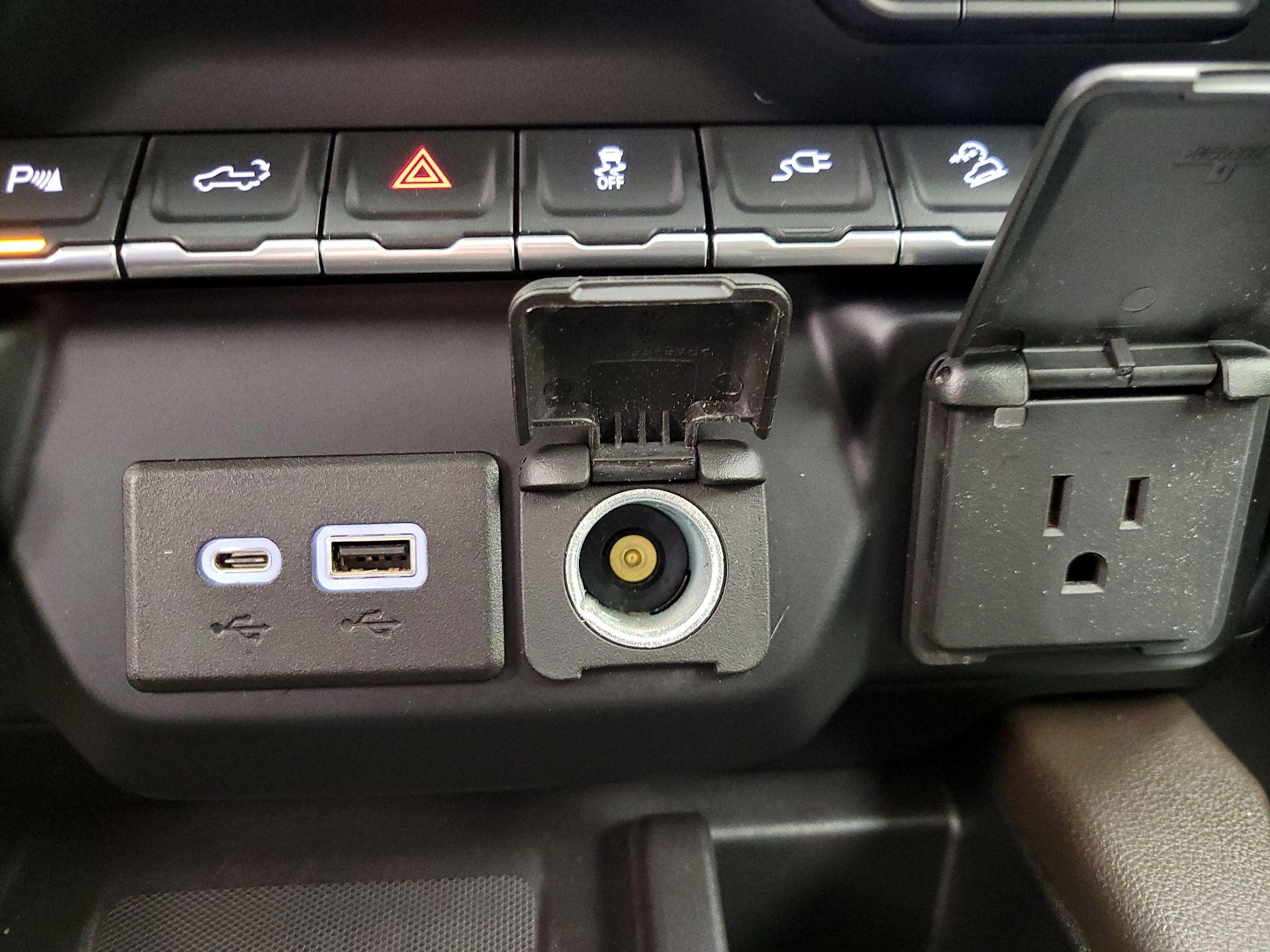 Thumbnail: 2022 GMC Sierra 1500 - 18