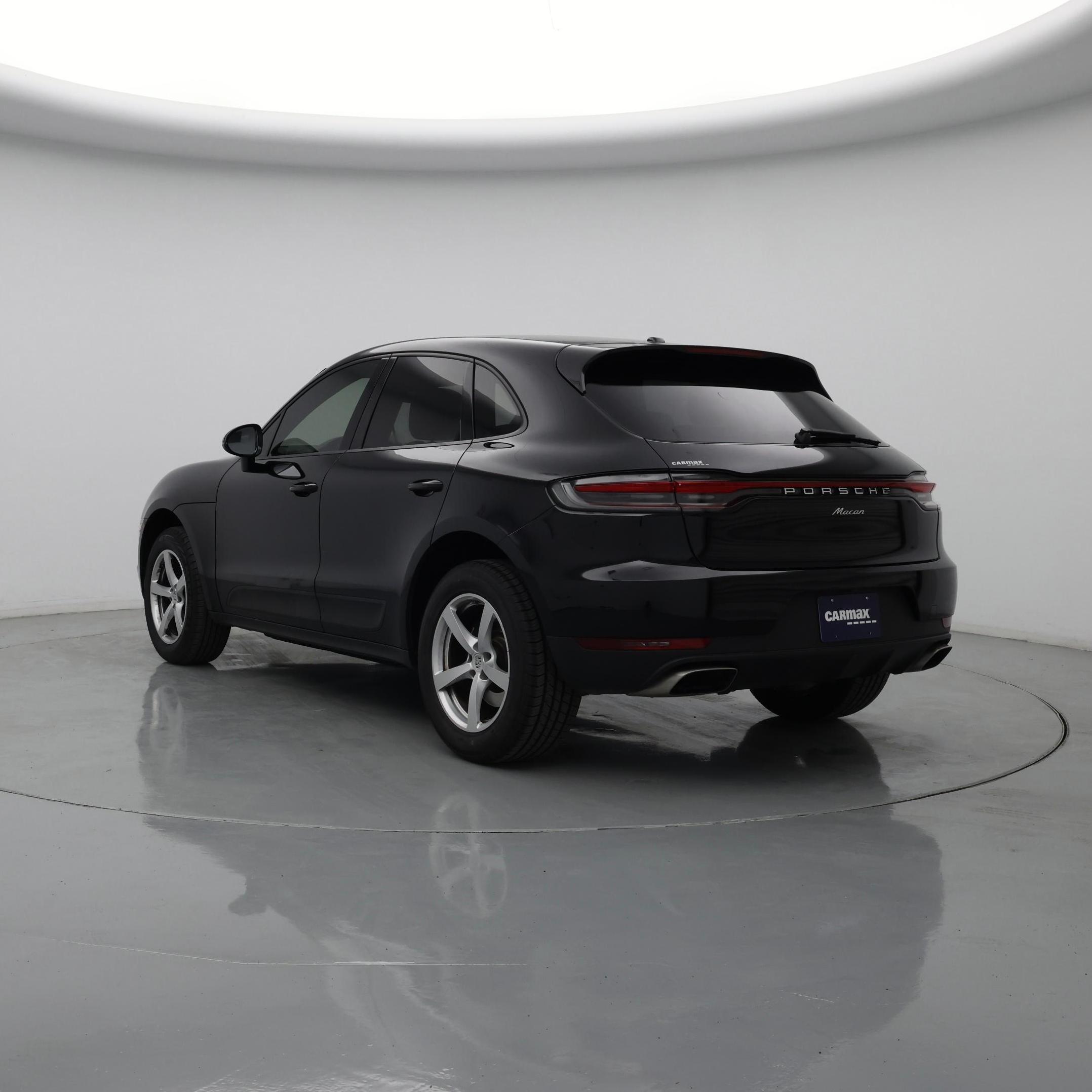 Thumbnail: 2021 Porsche Macan - 2