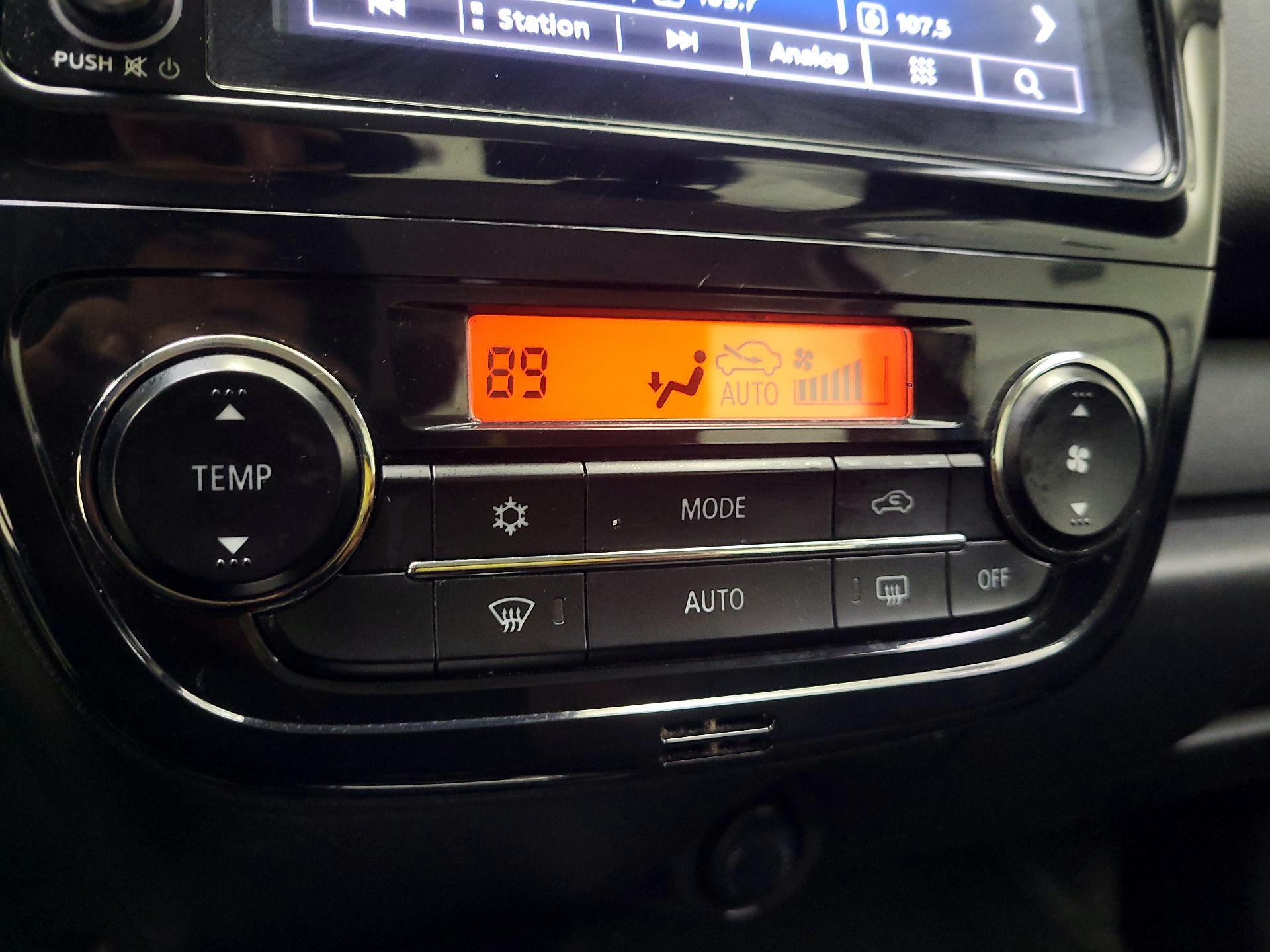 Thumbnail: 2021 Mitsubishi Mirage G4 - 16