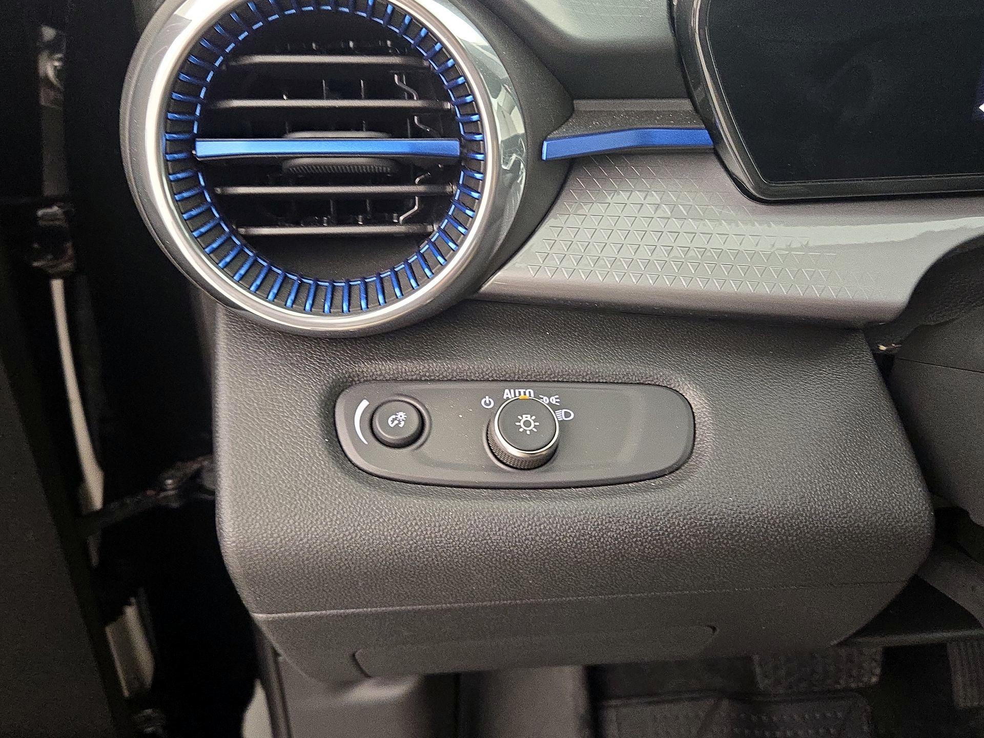 Thumbnail: 2024 Chevrolet Trax - 13