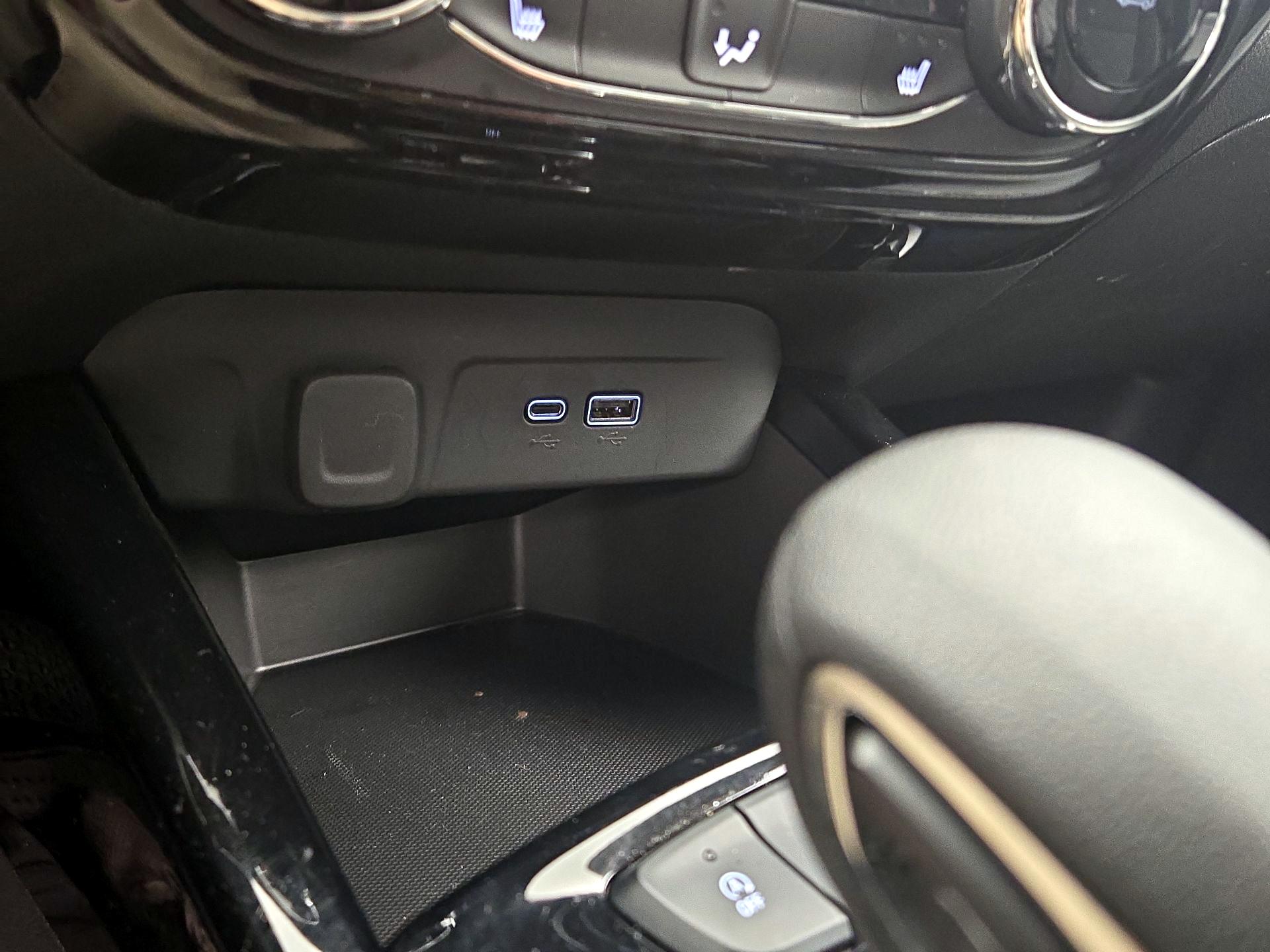 Thumbnail: 2024 Chevrolet Trax - 18