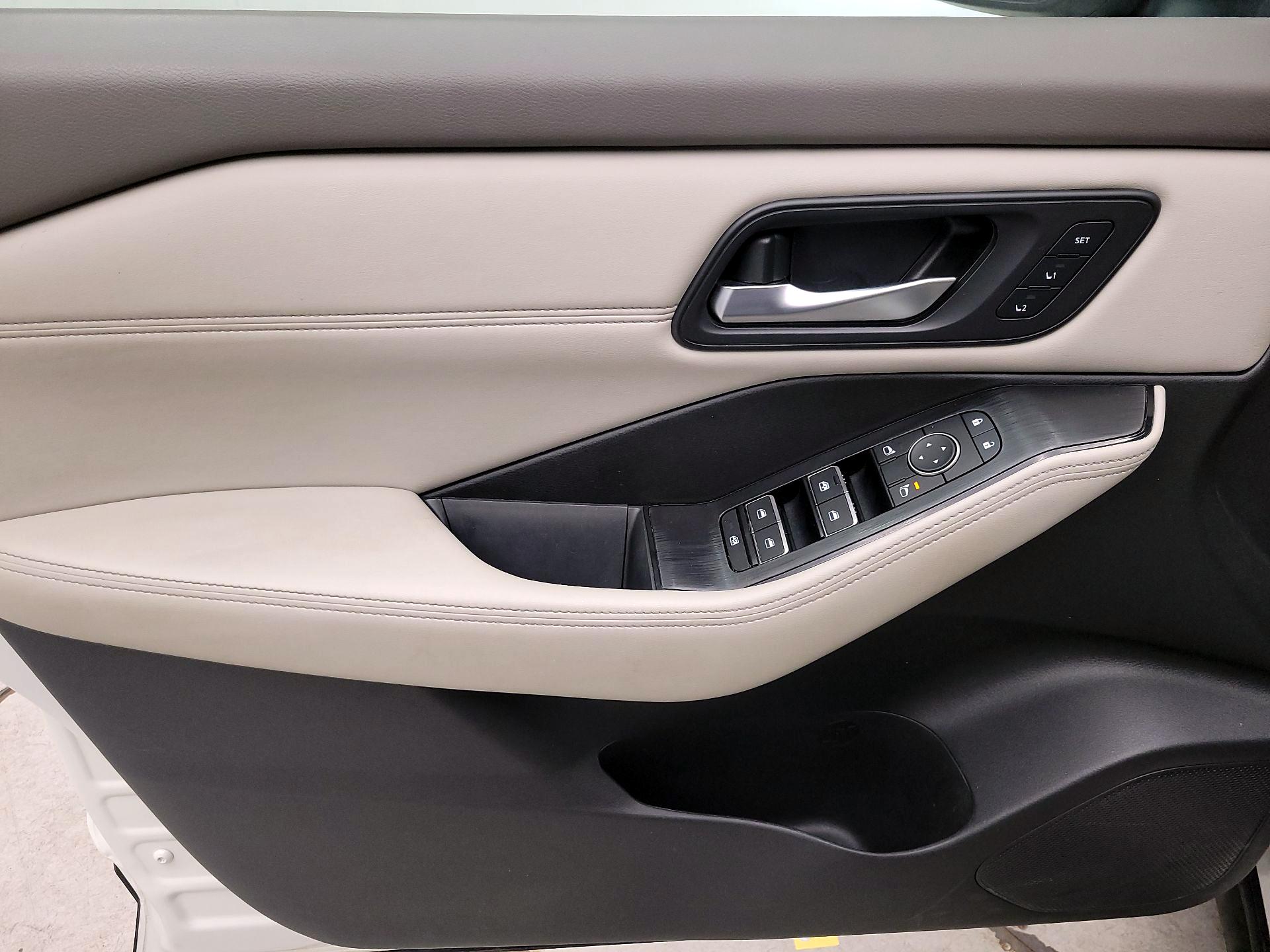 Thumbnail: 2023 Nissan Rogue - 12