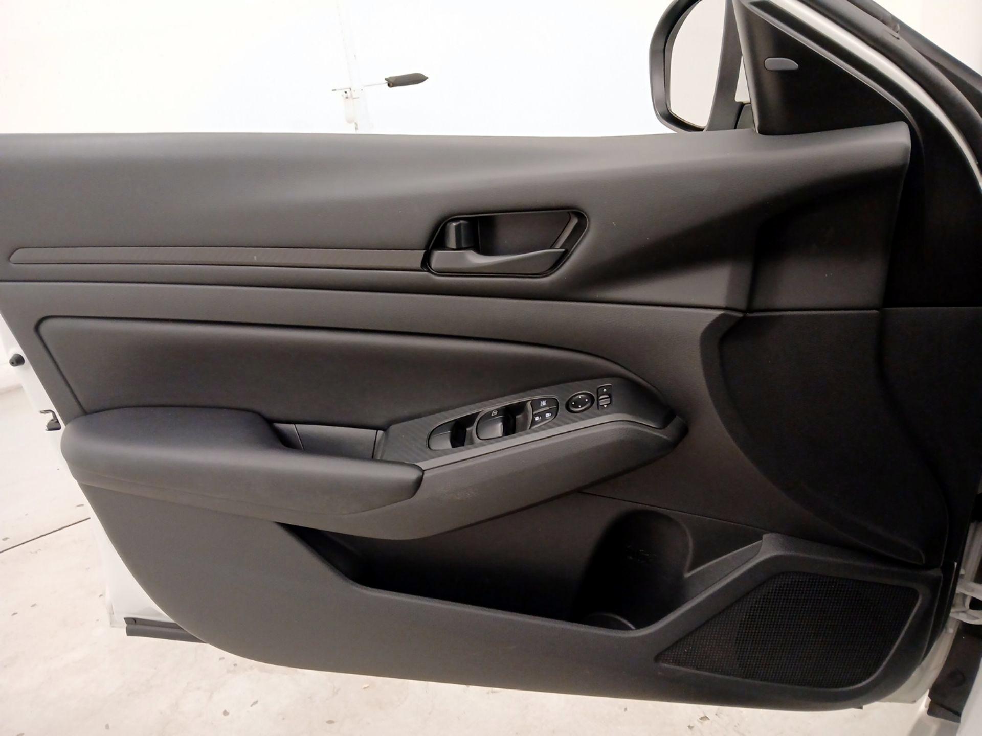 Thumbnail: 2023 Nissan Altima - 12