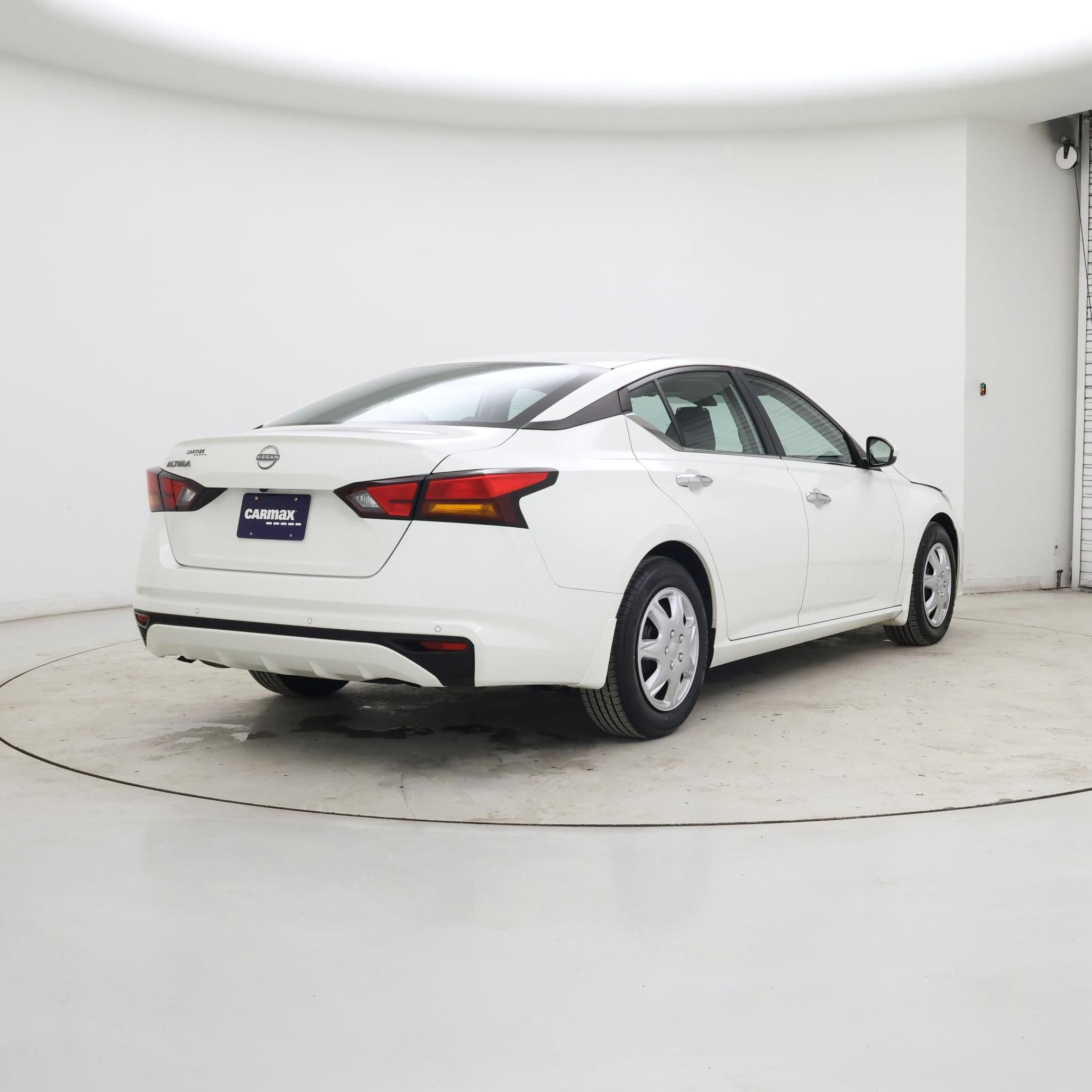 Thumbnail: 2023 Nissan Altima - 8