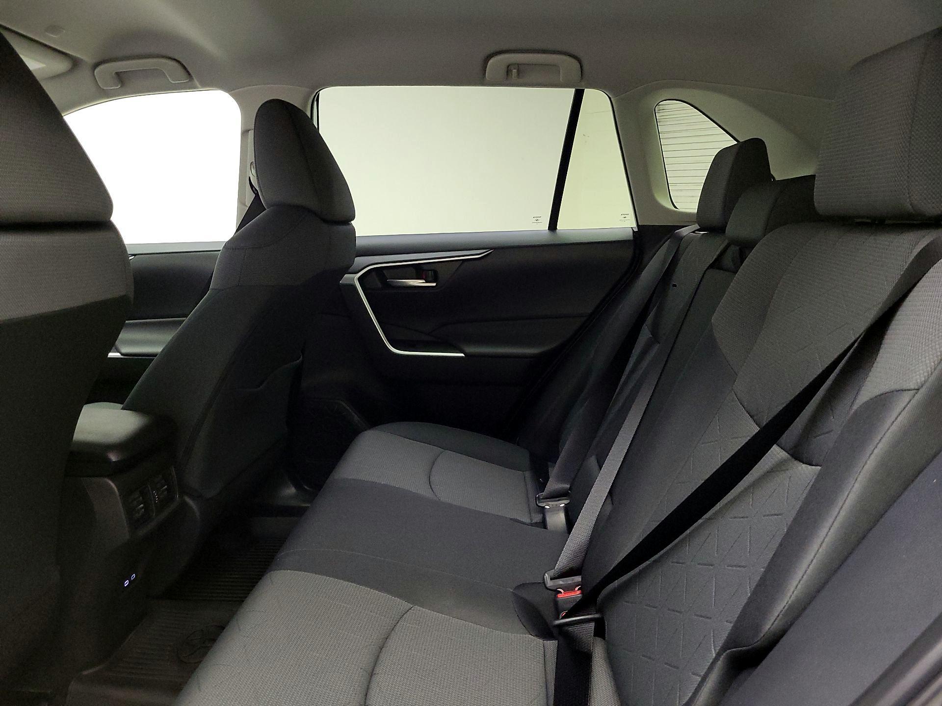 Thumbnail: 2025 Toyota RAV4 - 19