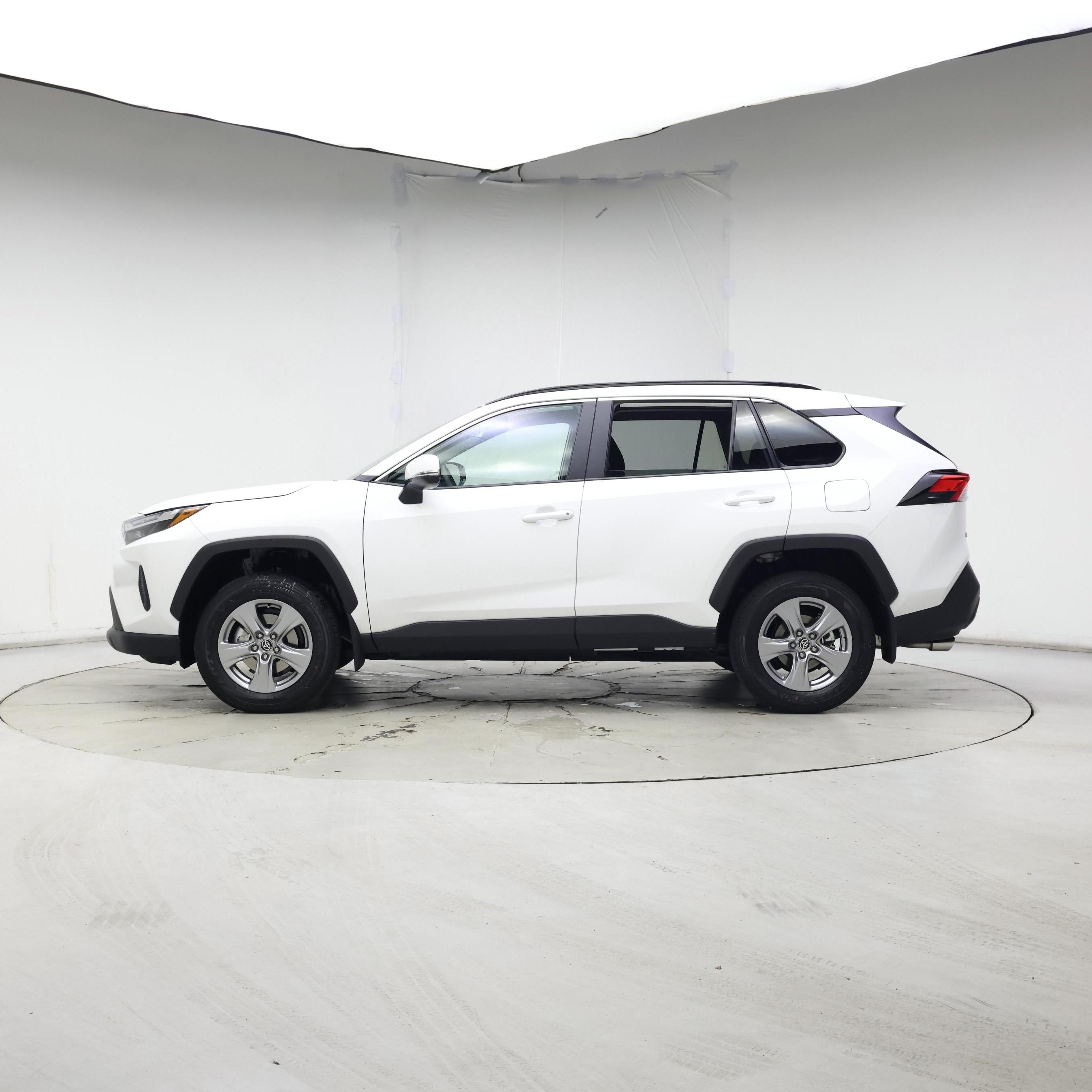 Thumbnail: 2025 Toyota RAV4 - 3