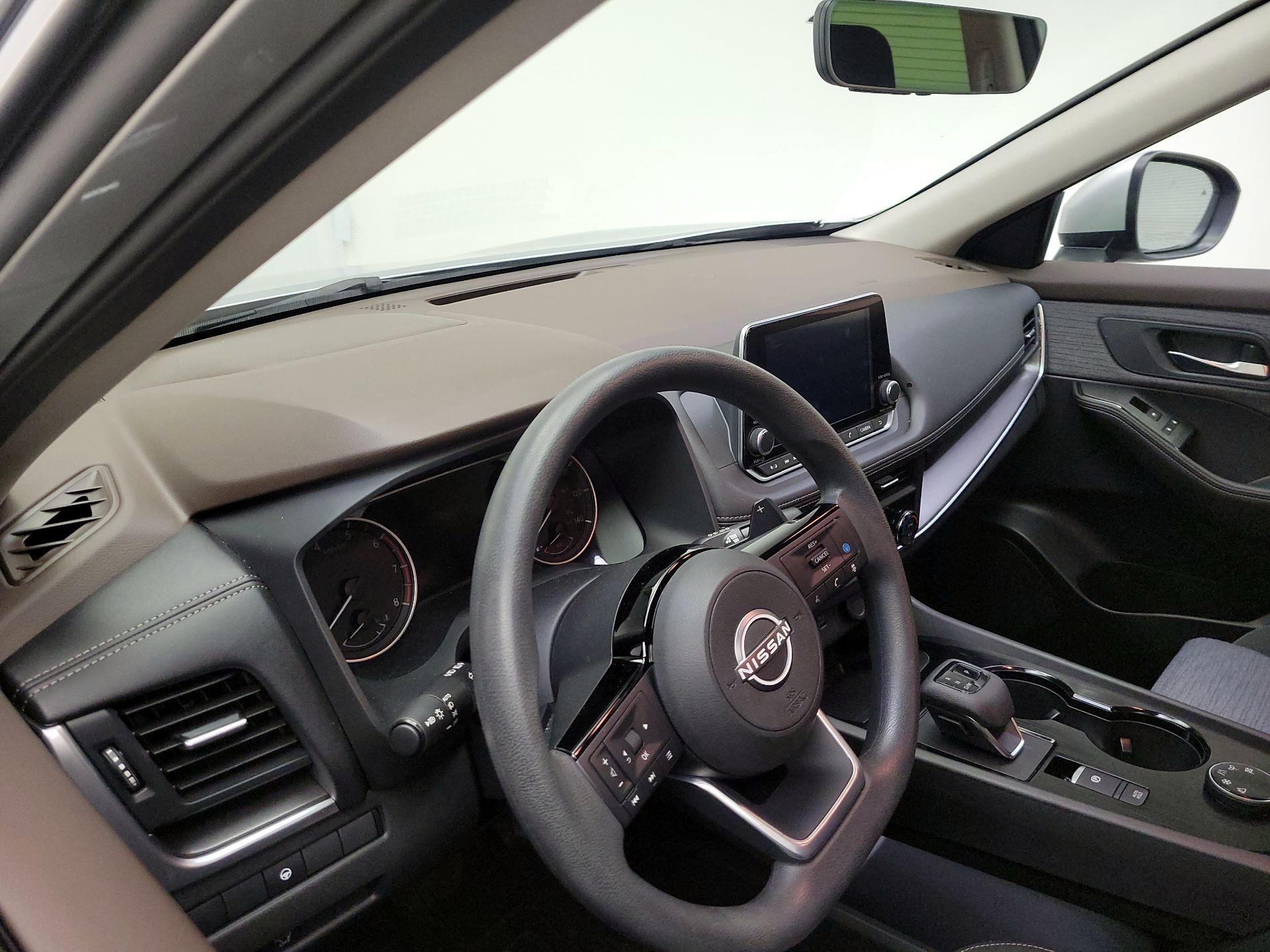 Thumbnail: 2023 Nissan Rogue - 9