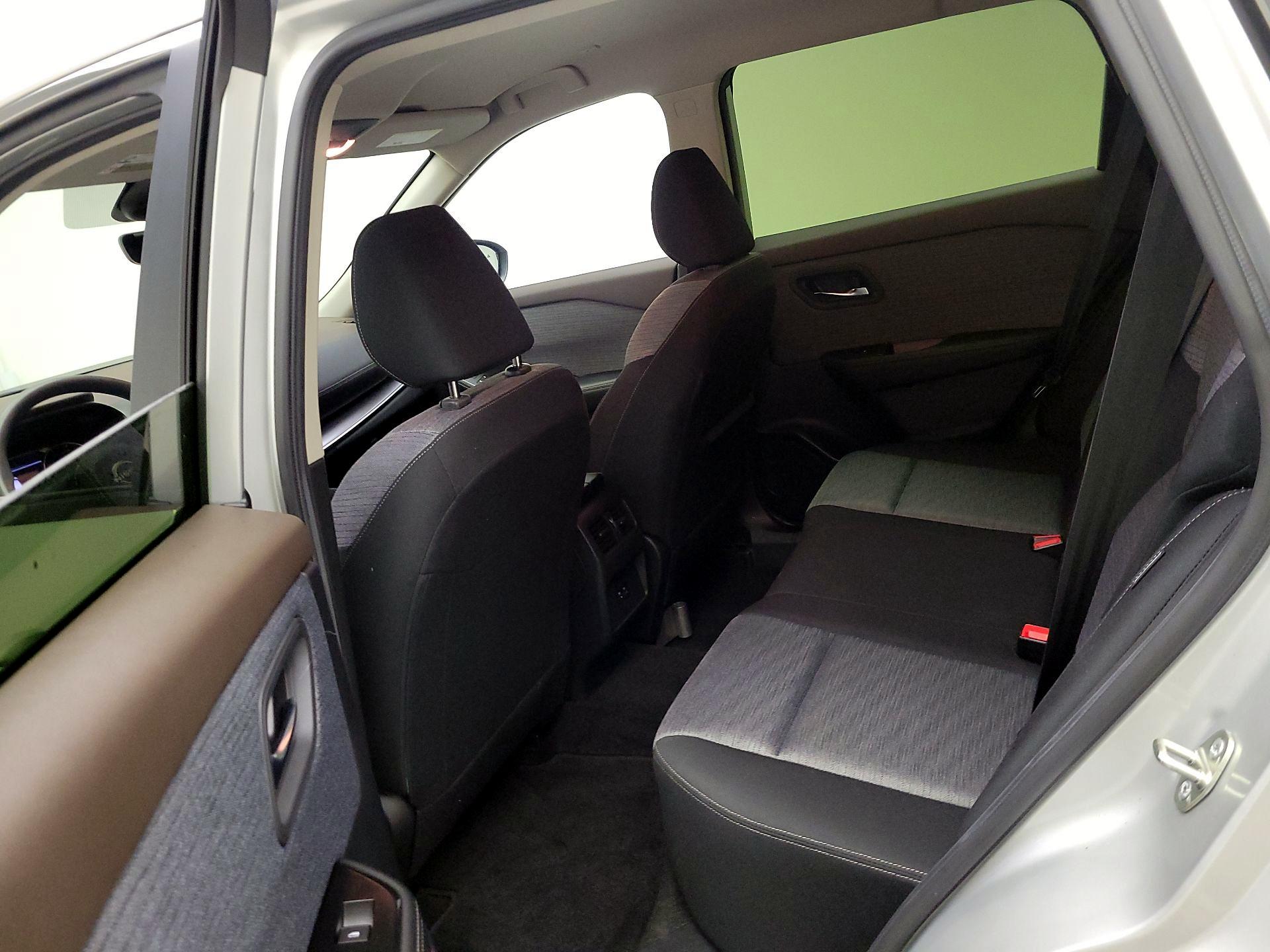 Thumbnail: 2023 Nissan Rogue - 19