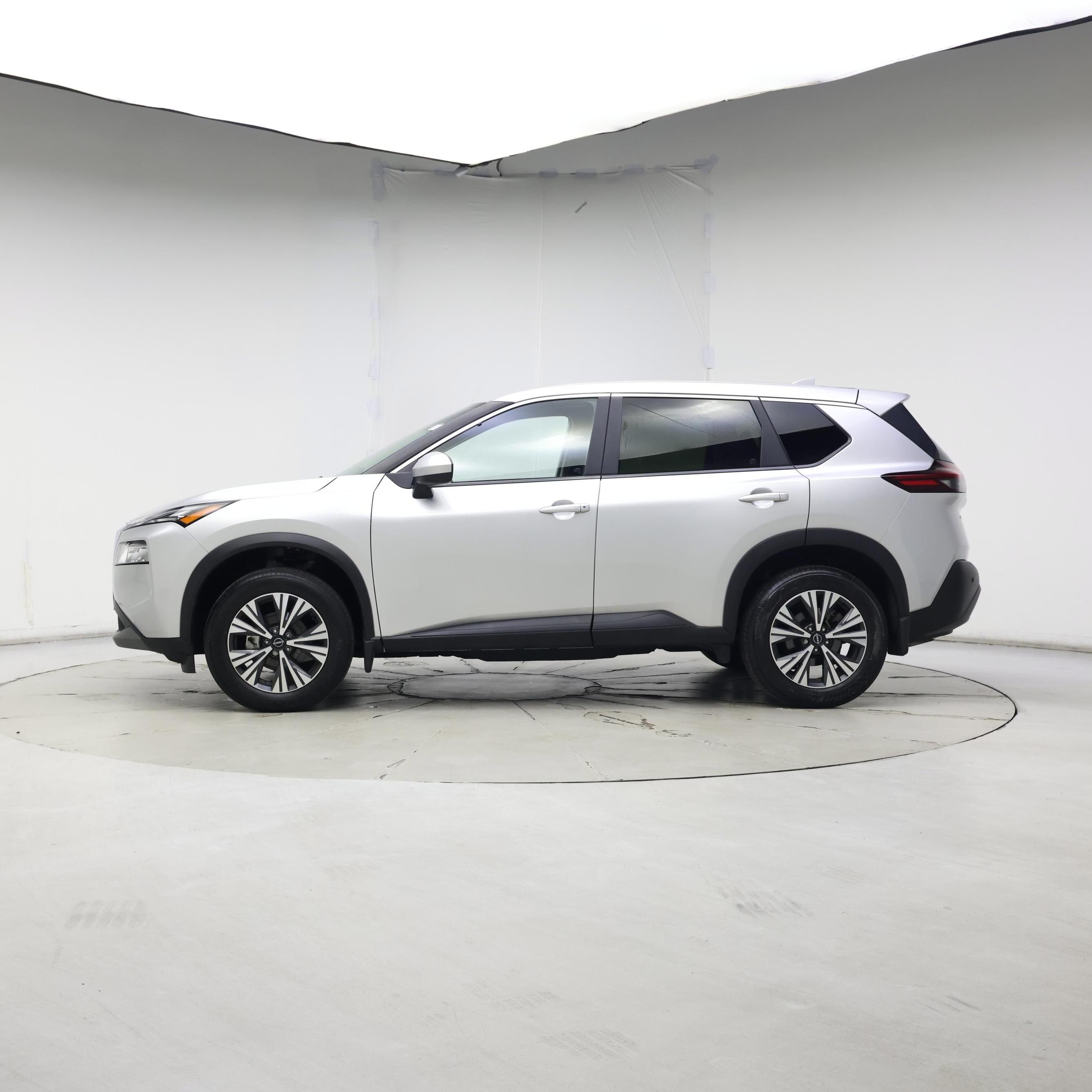 Thumbnail: 2023 Nissan Rogue - 3