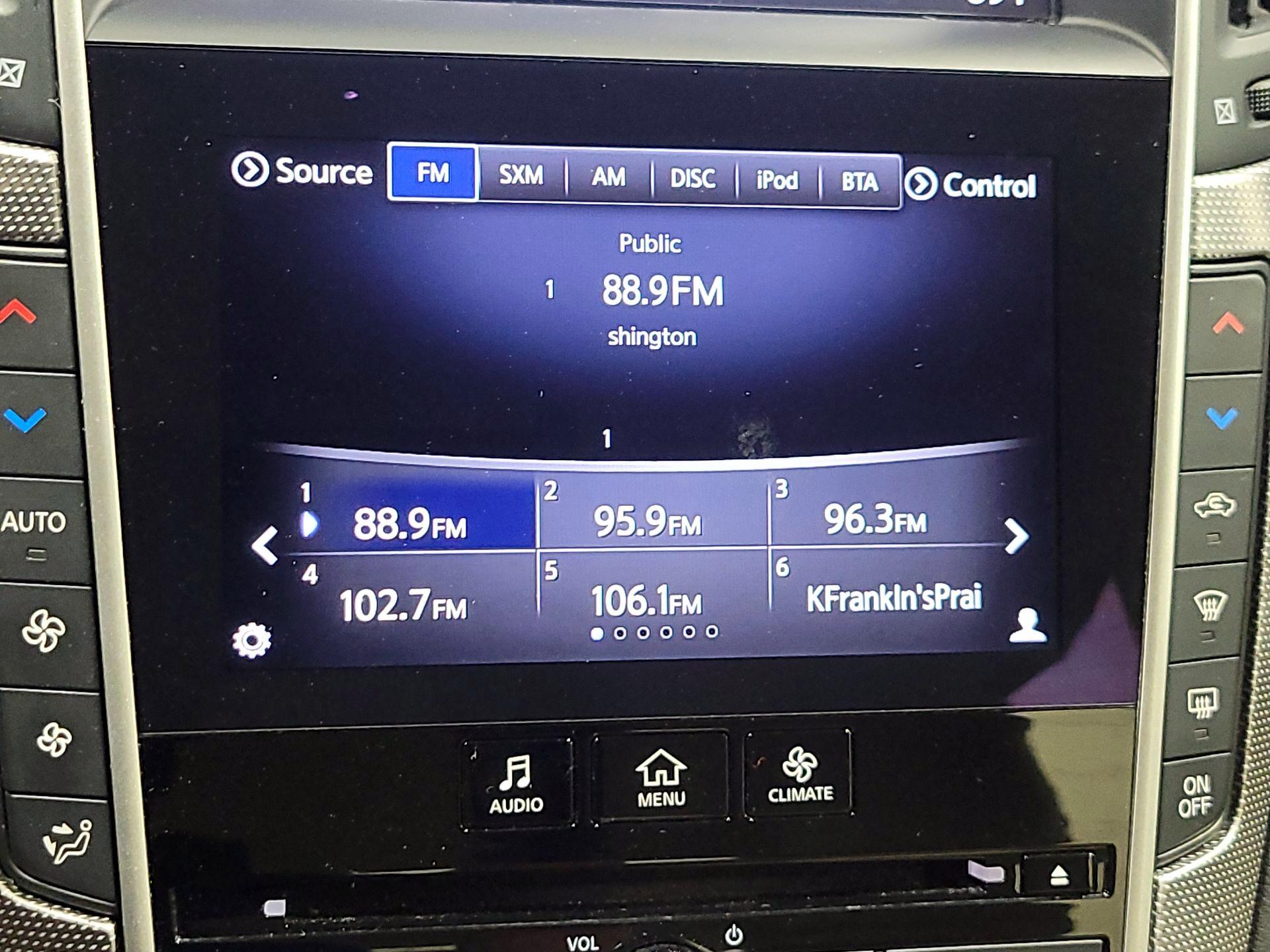 Thumbnail: 2015 INFINITI Q50 - 17