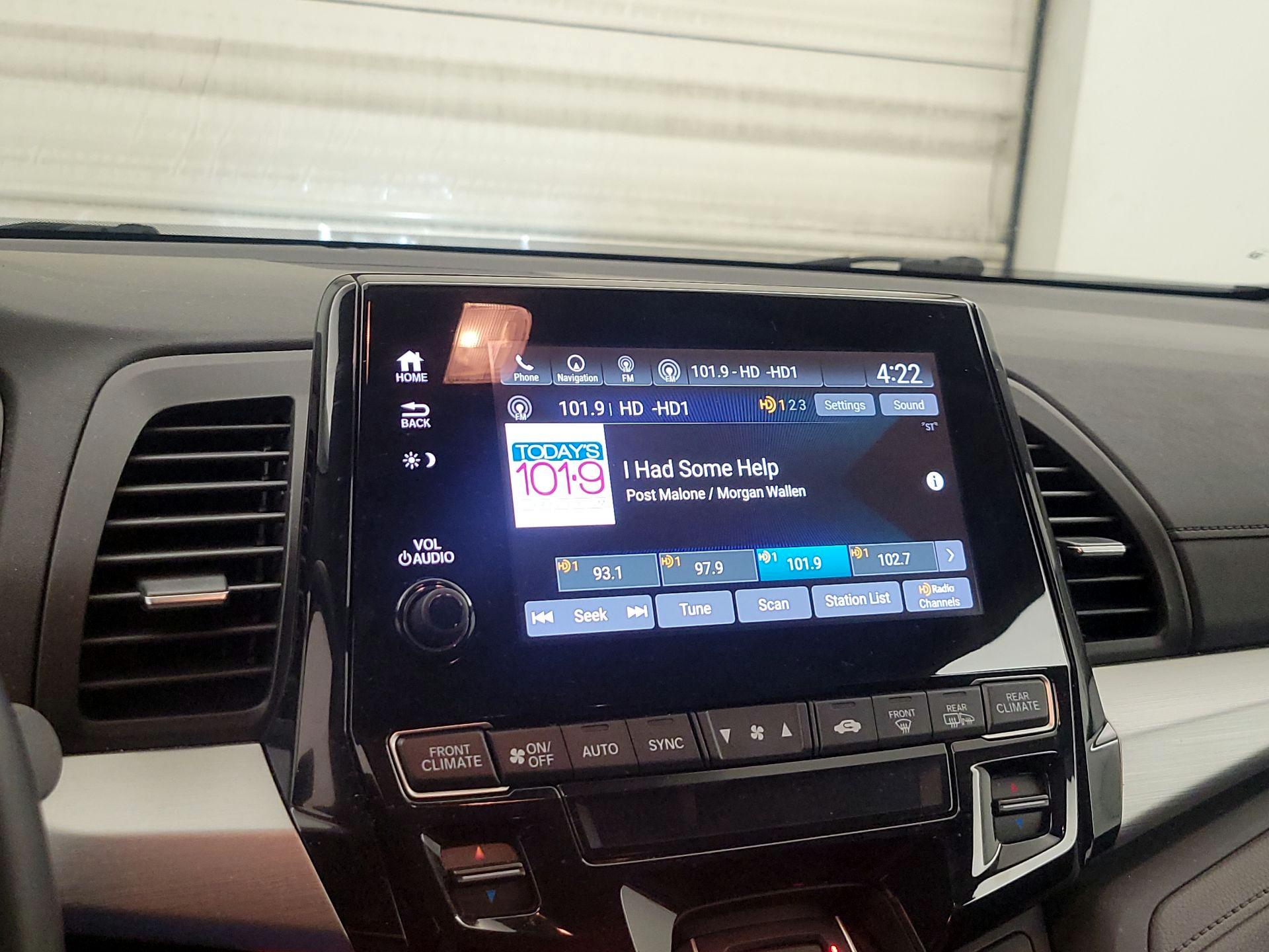 Thumbnail: 2018 Honda Odyssey - 16