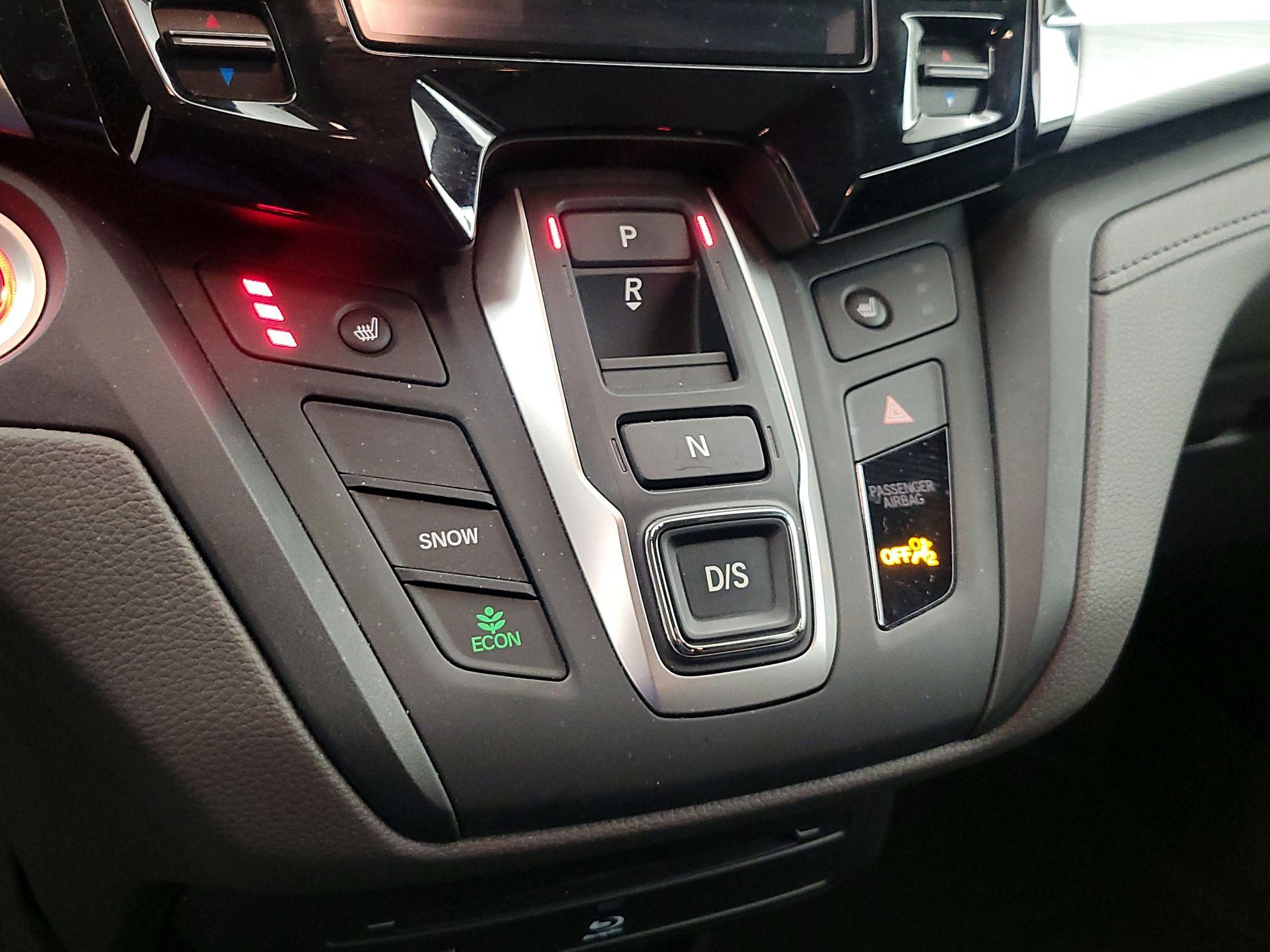 Thumbnail: 2018 Honda Odyssey - 18