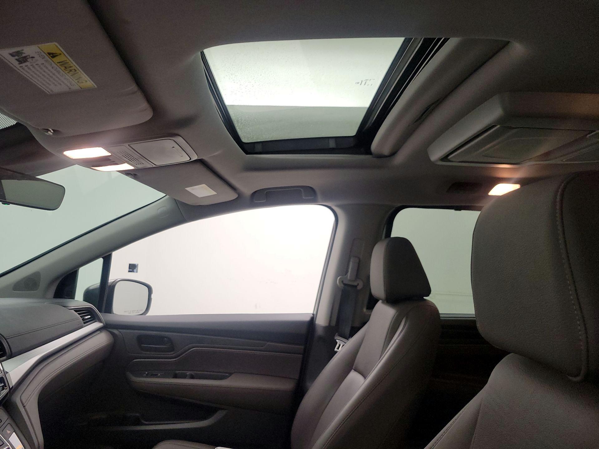 Thumbnail: 2018 Honda Odyssey - 20