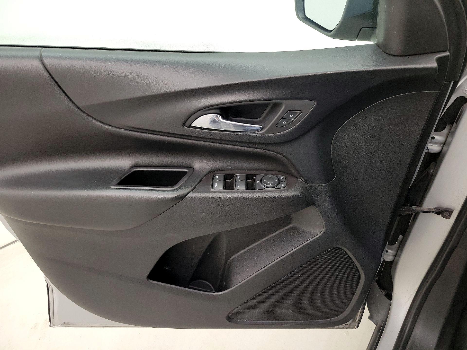 Thumbnail: 2019 Chevrolet Equinox - 12