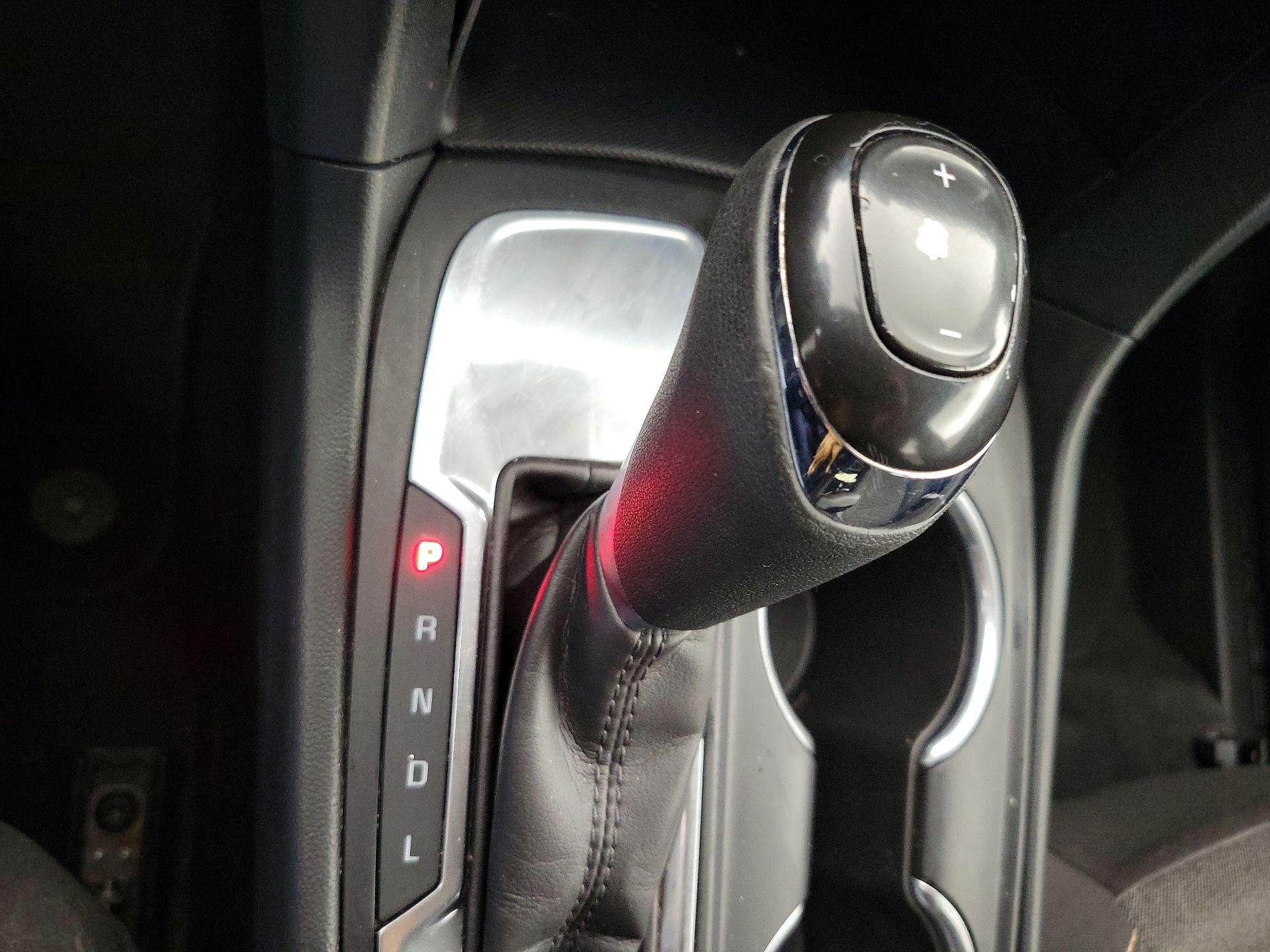 Thumbnail: 2019 Chevrolet Equinox - 17