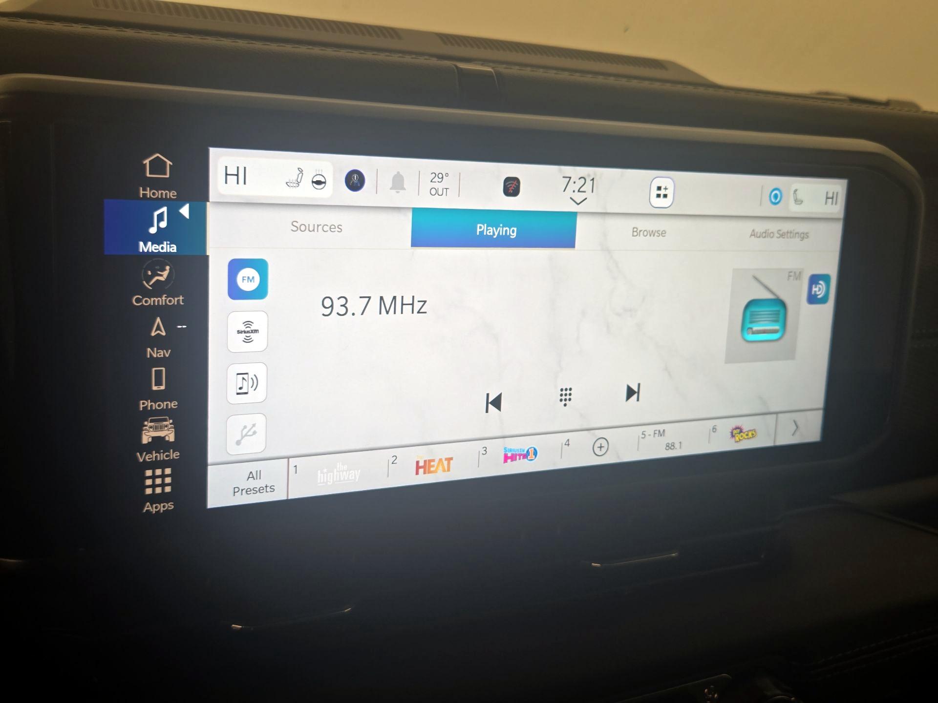 Thumbnail: 2024 Jeep Wrangler - 16