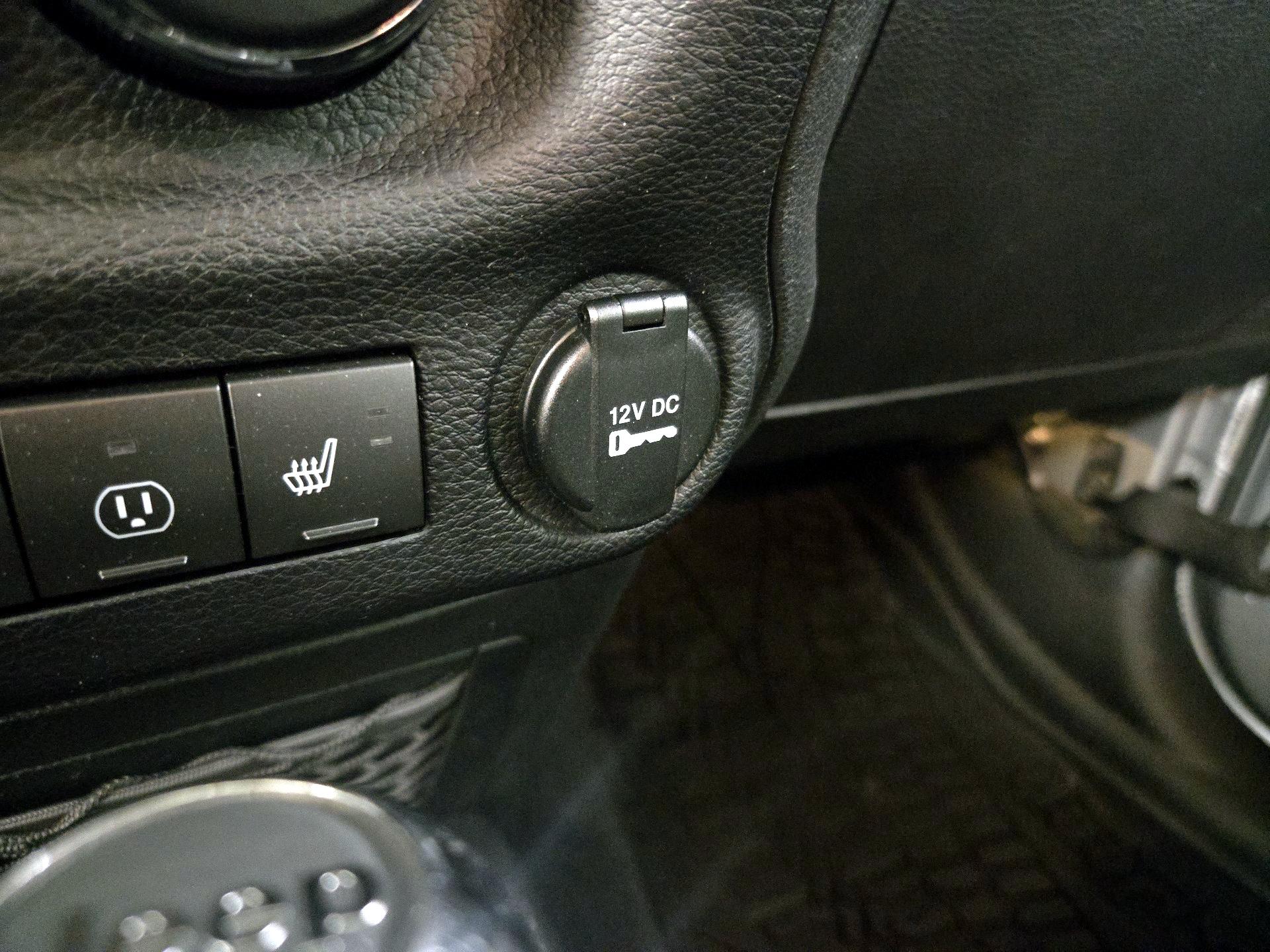 Thumbnail: 2014 Jeep Wrangler - 16