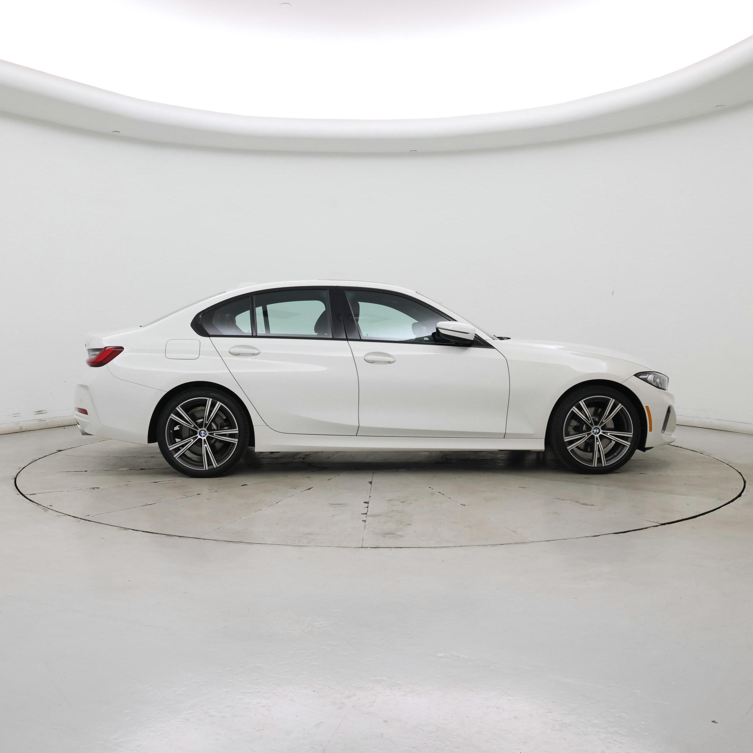 Thumbnail: 2023 BMW 3 Series - 7