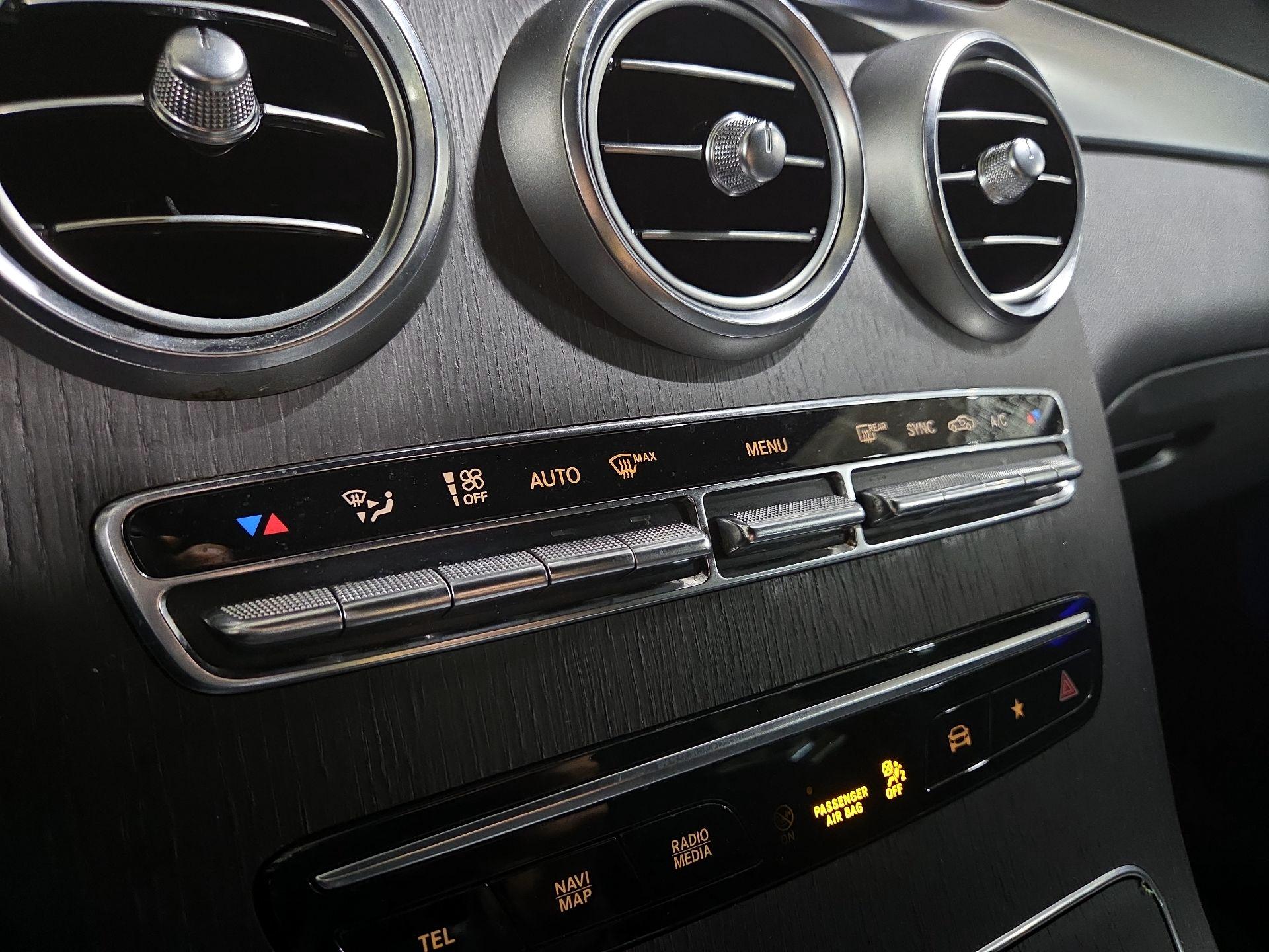 Thumbnail: 2022 Mercedes-Benz GLC - 17