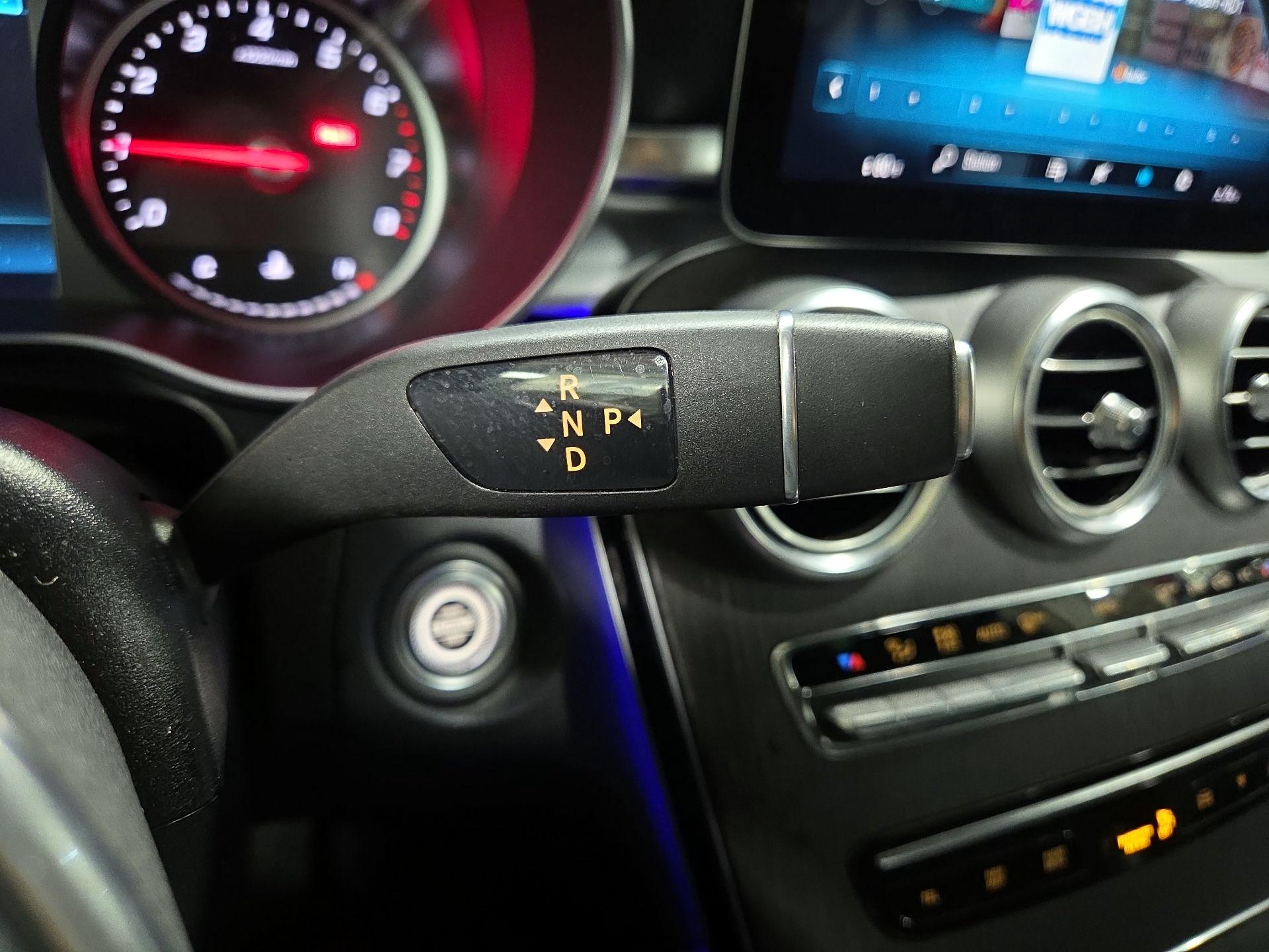 Thumbnail: 2022 Mercedes-Benz GLC - 18