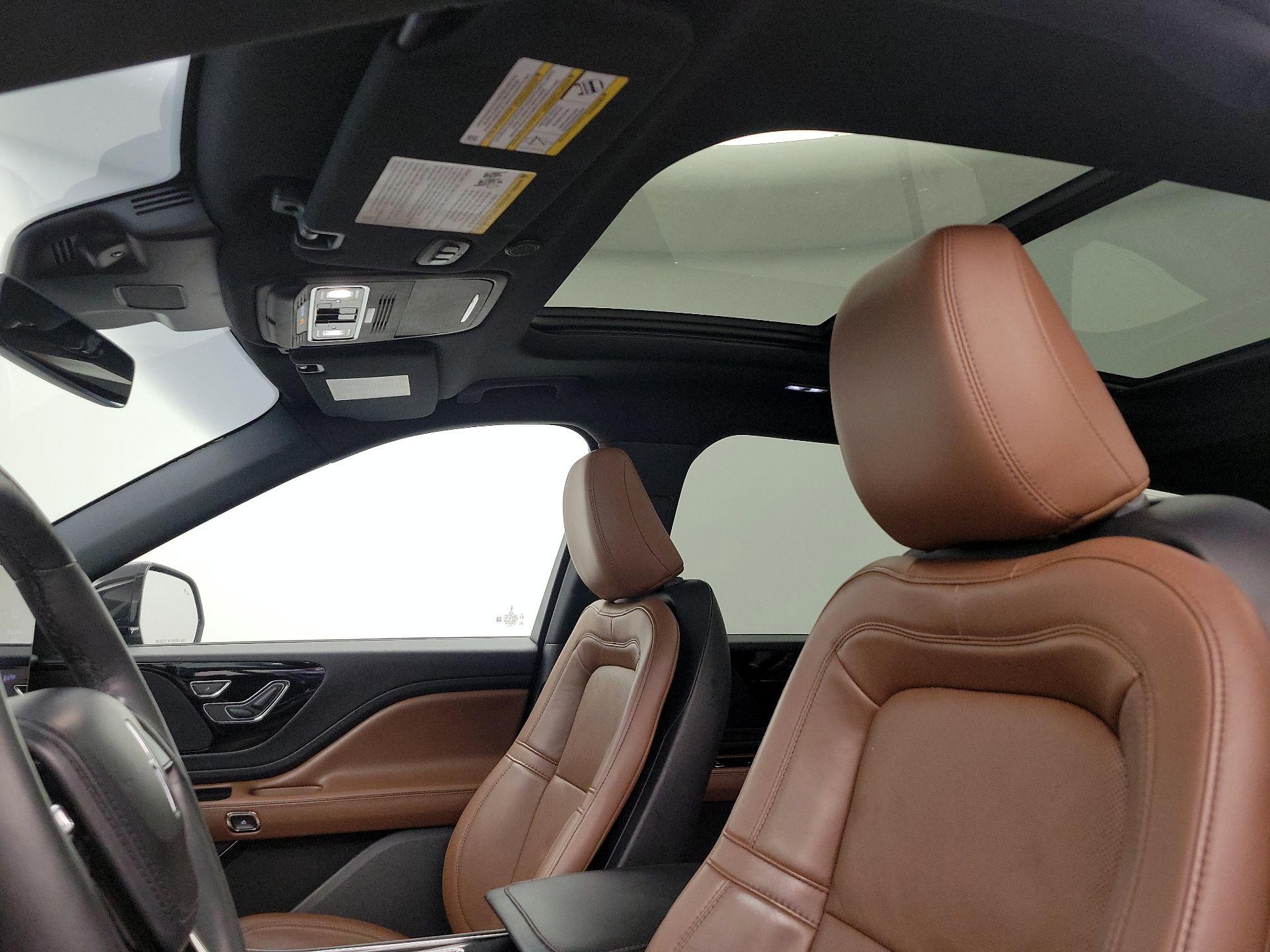 Thumbnail: 2022 Lincoln Aviator - 20