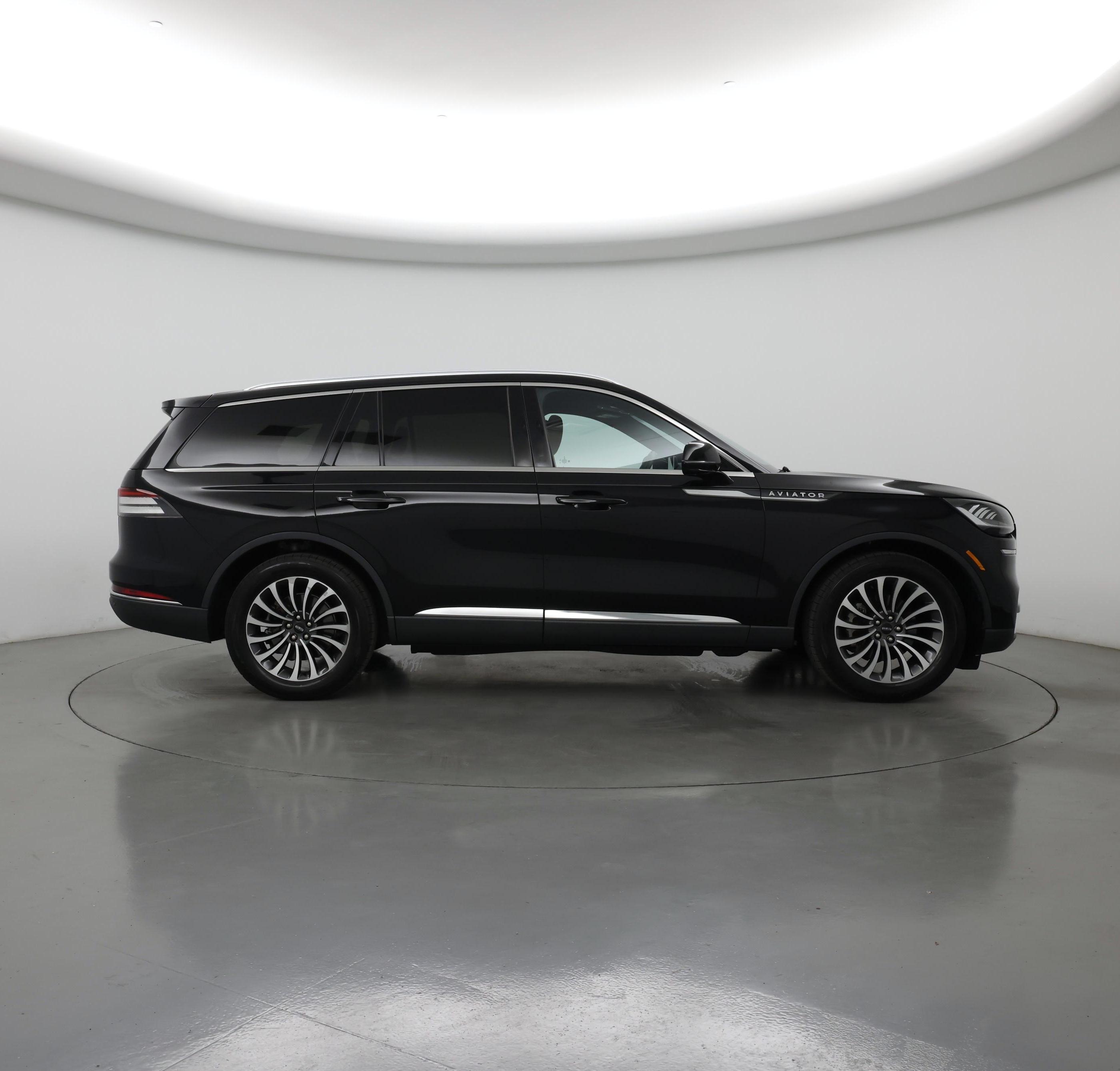 Thumbnail: 2022 Lincoln Aviator - 7