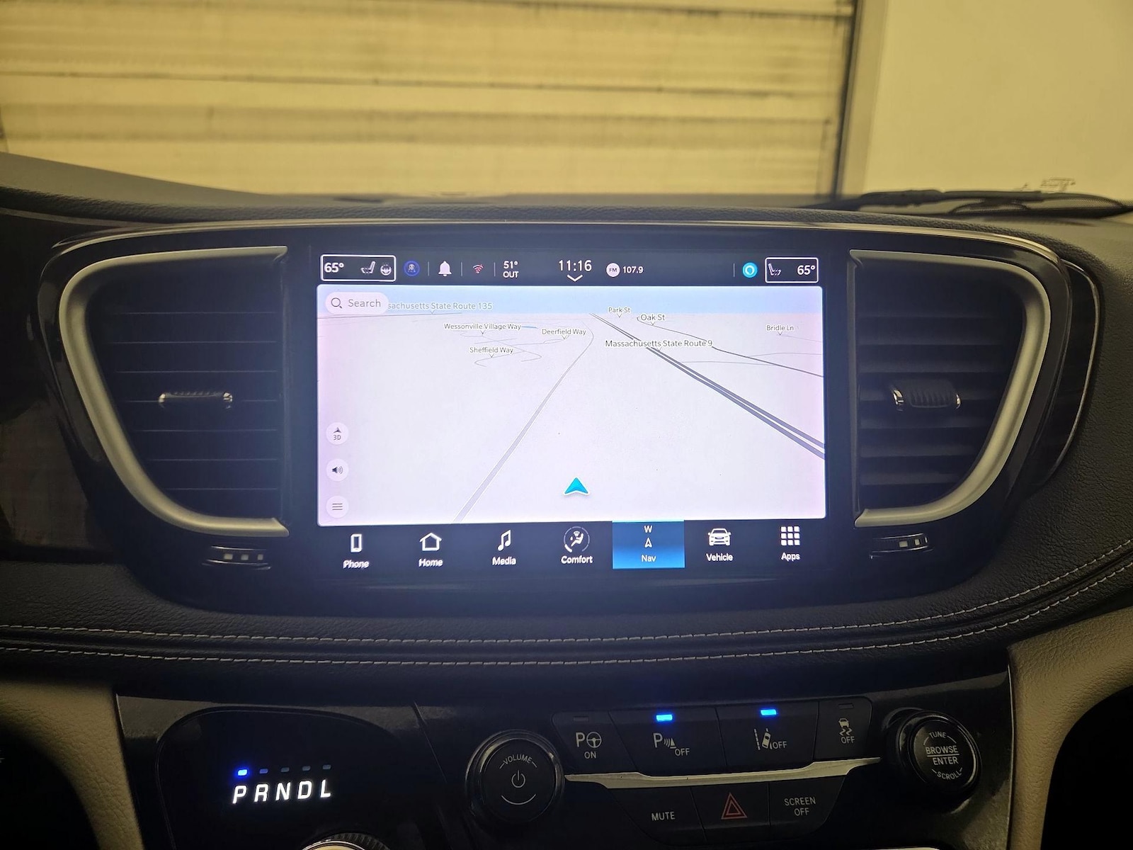 2022 Chrysler Pacifica Hybrid Limited - Photo 15