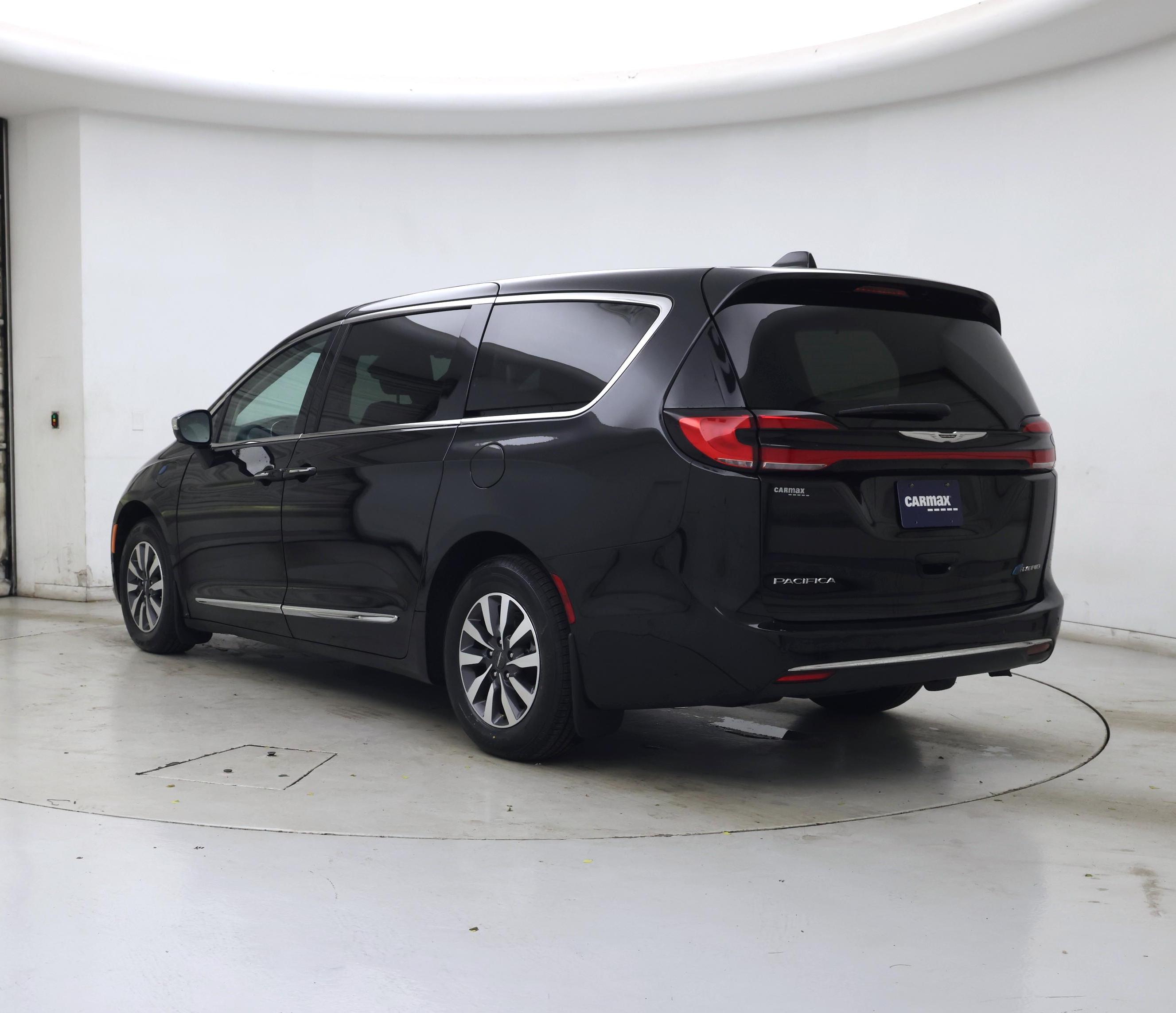Thumbnail: 2022 Chrysler Pacifica - 2
