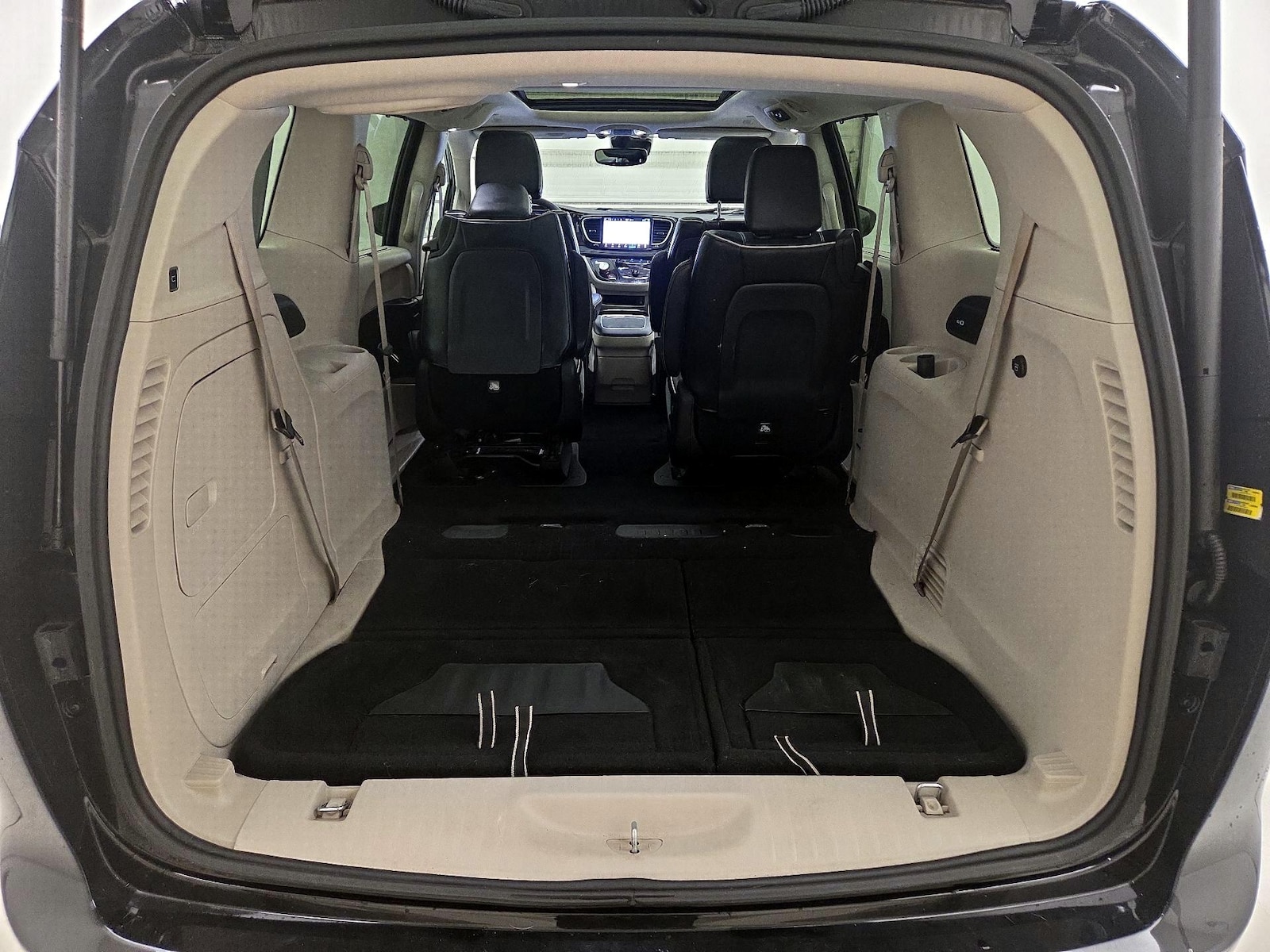2022 Chrysler Pacifica Hybrid Limited - Photo 25