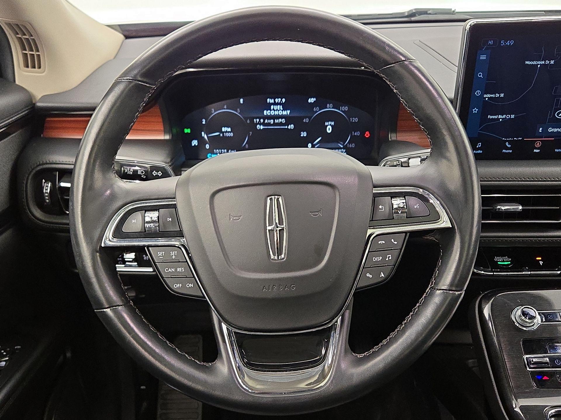 Thumbnail: 2022 Lincoln Nautilus - 10