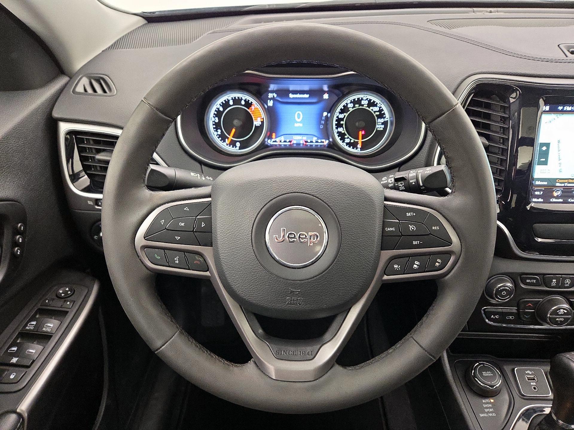 Thumbnail: 2022 Jeep Cherokee - 10