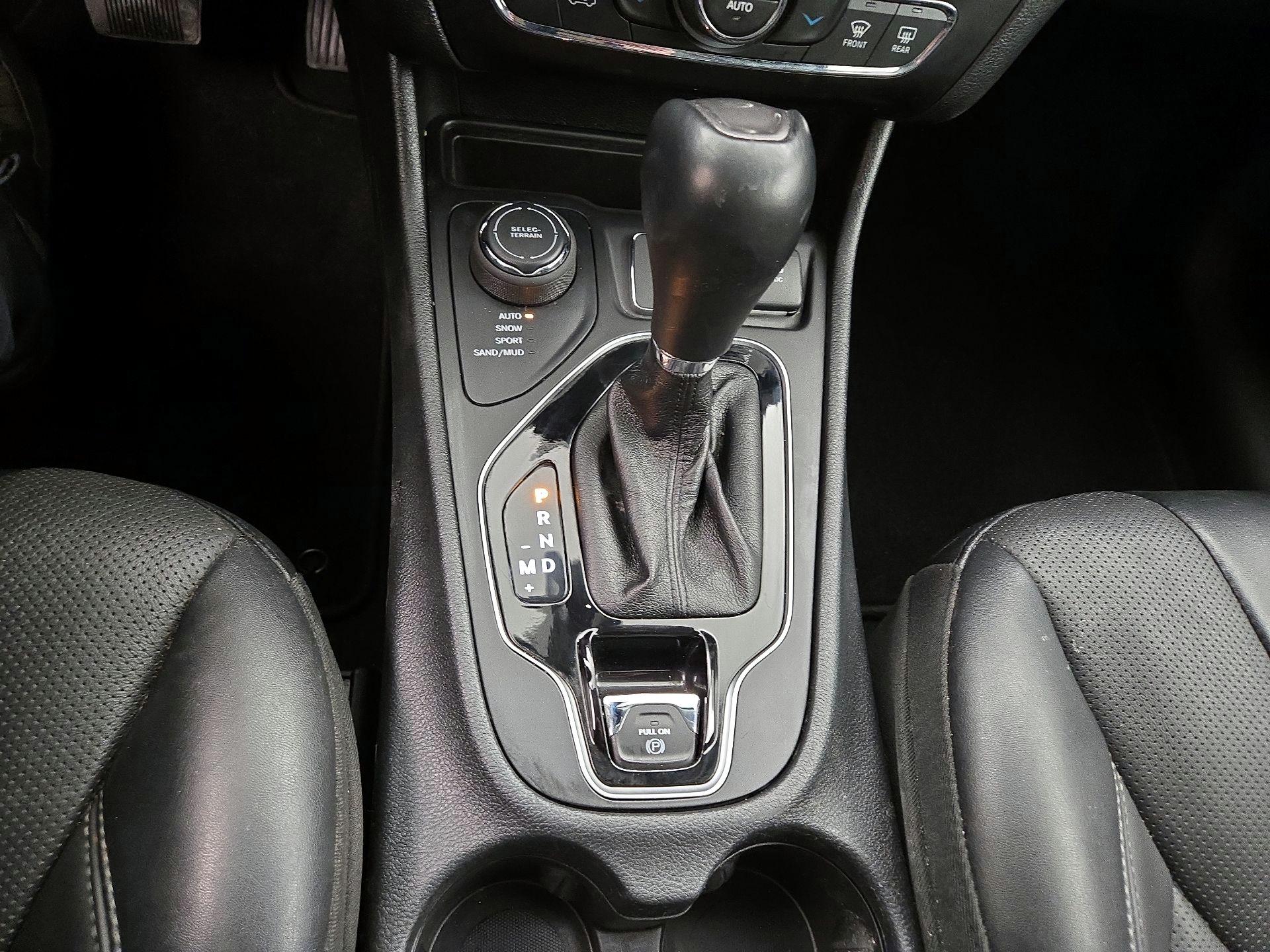 Thumbnail: 2022 Jeep Cherokee - 18