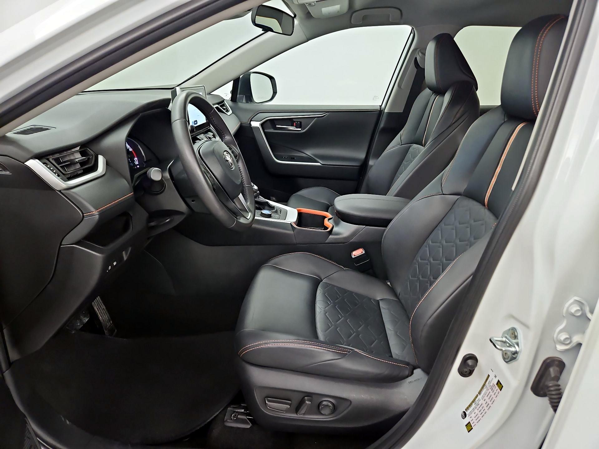 Thumbnail: 2024 Toyota RAV4 - 11