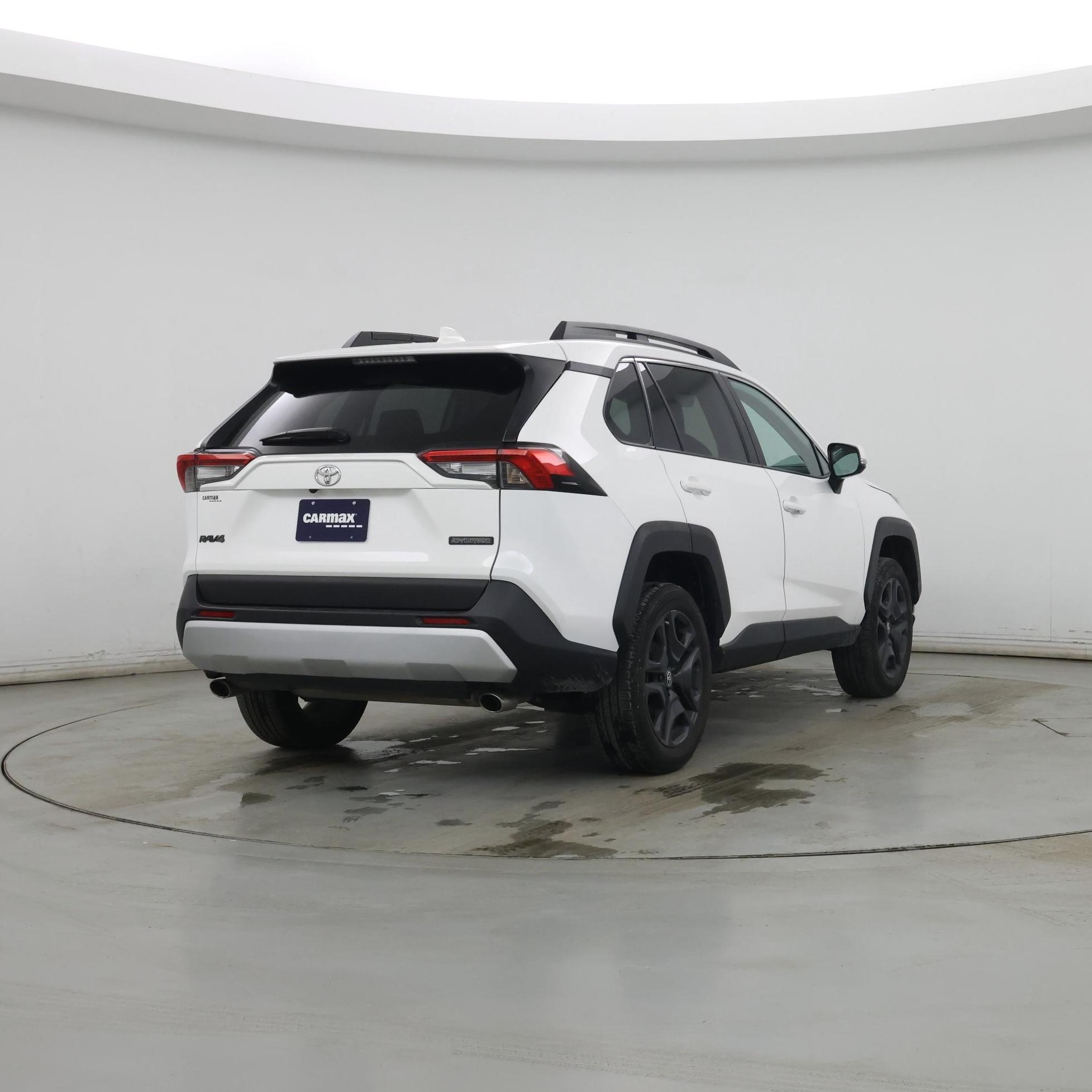 Thumbnail: 2024 Toyota RAV4 - 8