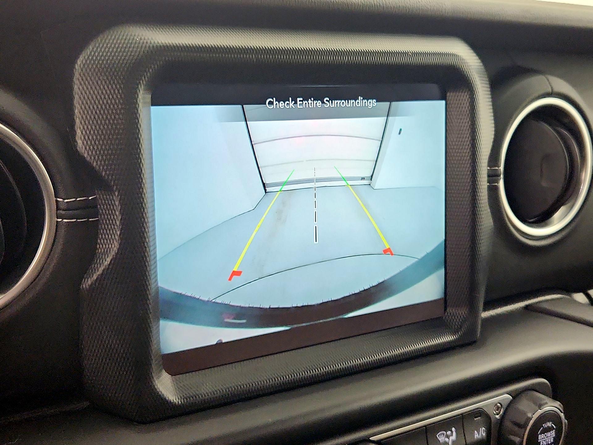 Thumbnail: 2021 Jeep Wrangler - 15