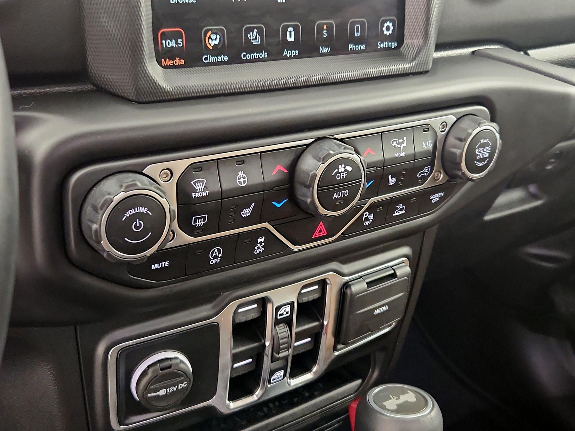 Thumbnail: 2021 Jeep Wrangler - 17