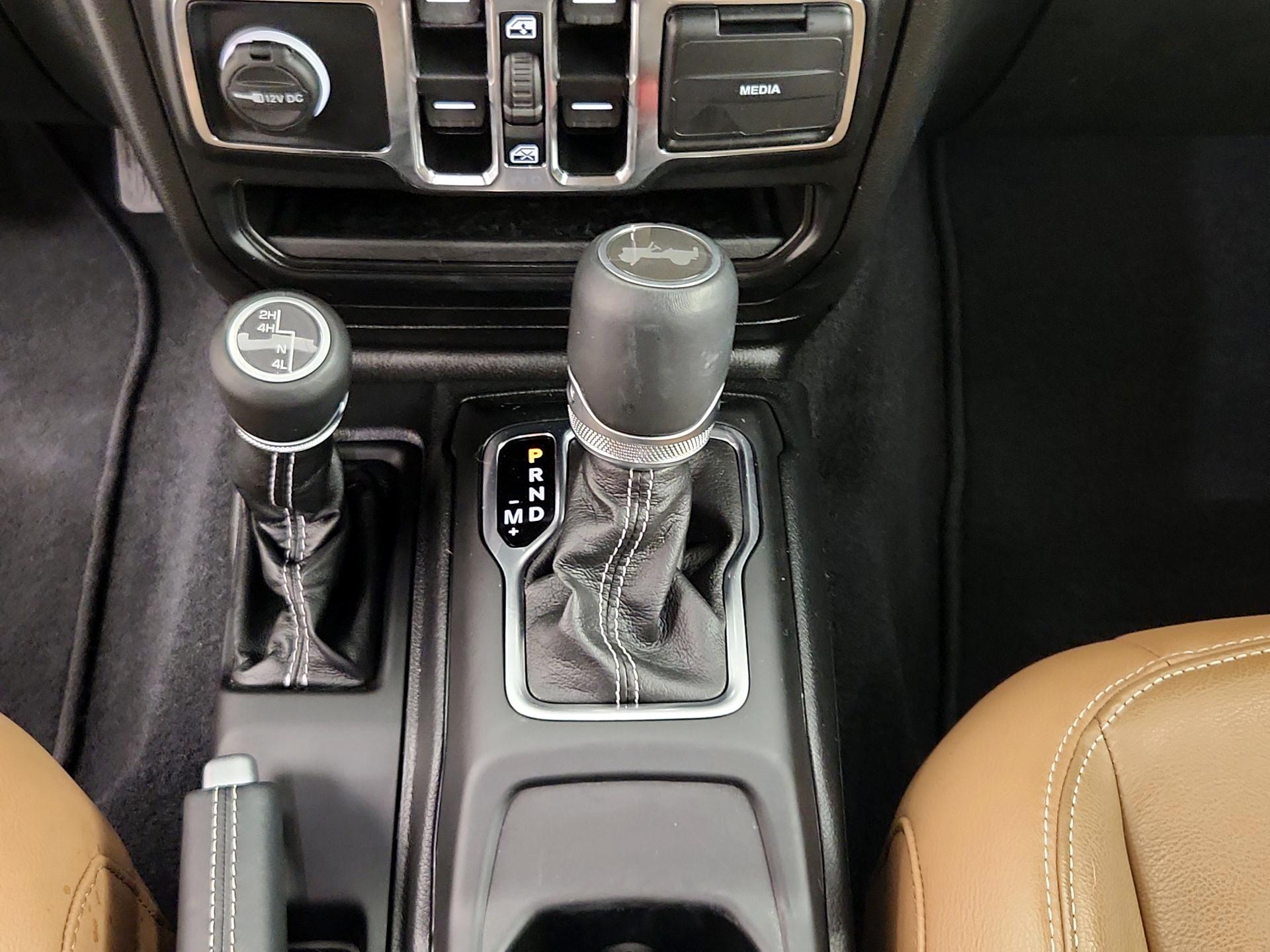 Thumbnail: 2021 Jeep Wrangler - 18