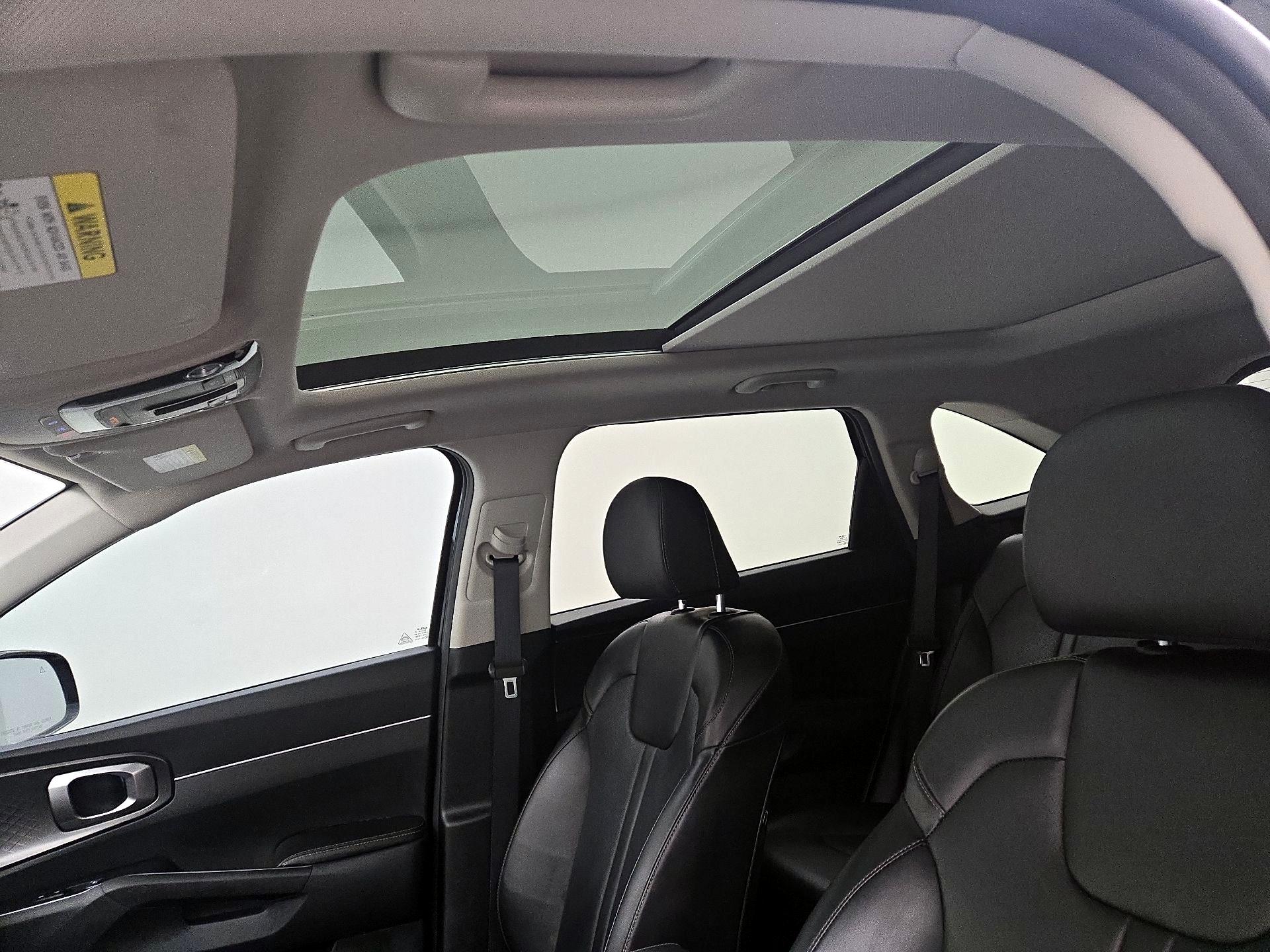 Thumbnail: 2023 Kia Sorento - 20