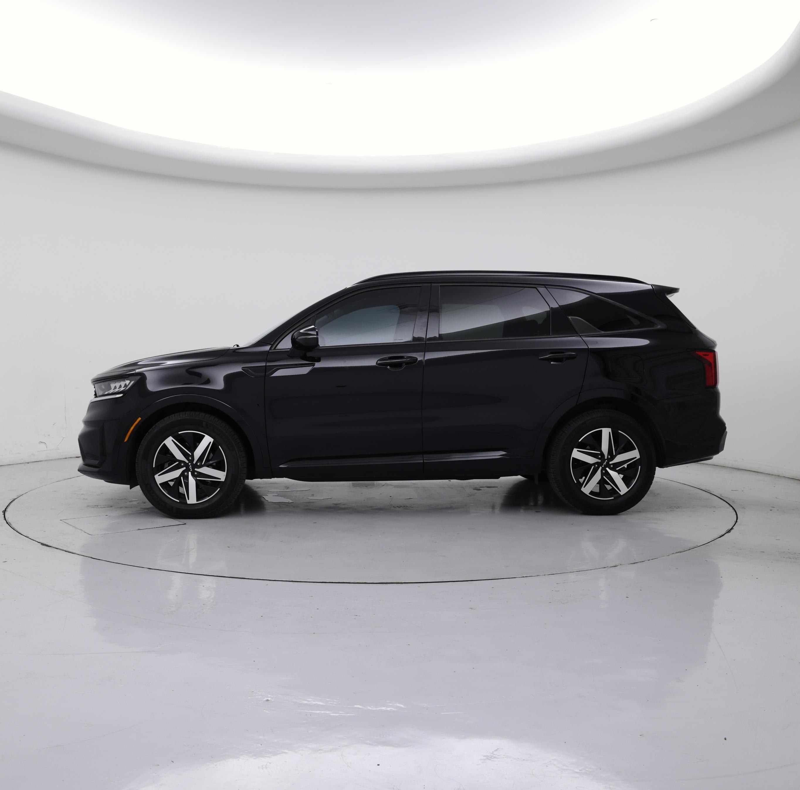 Thumbnail: 2023 Kia Sorento - 3