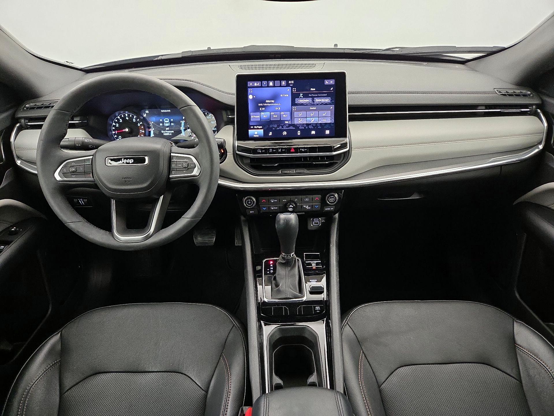 Thumbnail: 2023 Jeep Compass - 9